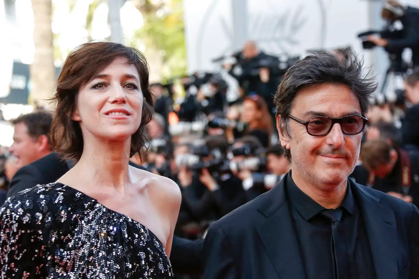 Gainsbourg til Cannes Filmfestival 2017 sammen med sin mand, skuespilleren Yves Attal, som hun har været sammen med i mere end 20 år.