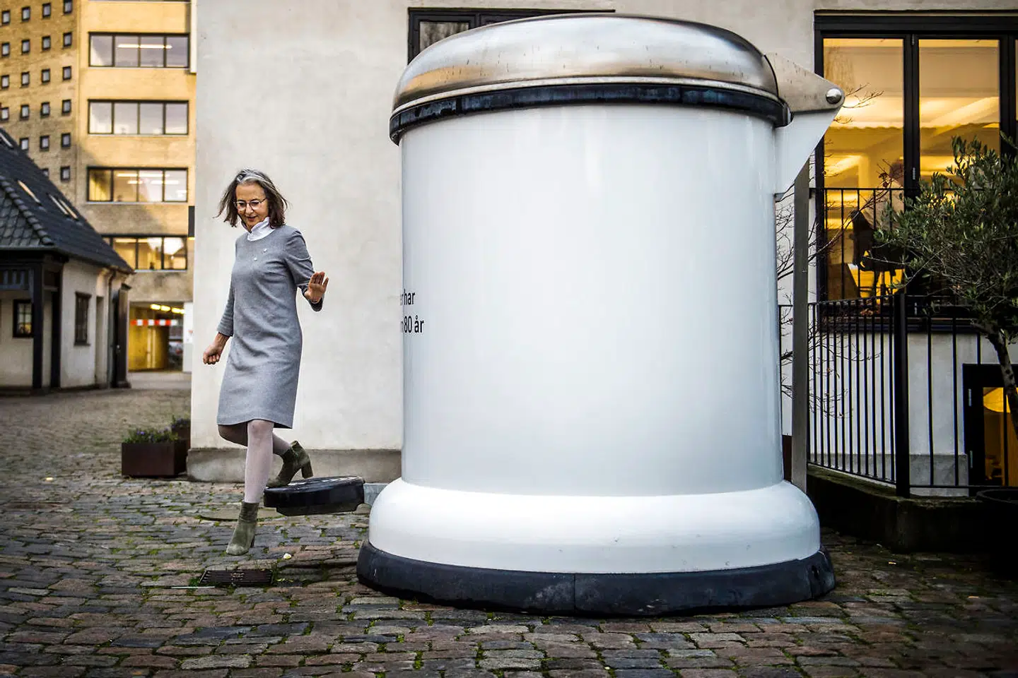 I denne måned fylder Vipp-spanden 80 år. Datteren Jette Egelund har været med til at gøre den til den succes, den er i dag.