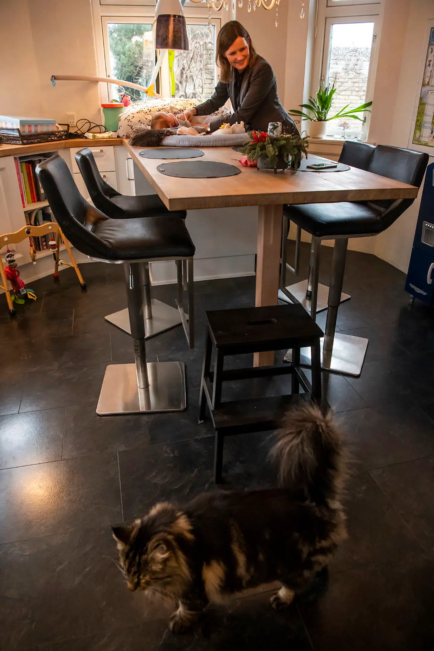 Benedikte Kiær sammen med sin datter Lærke, der er fire måneder gammel.