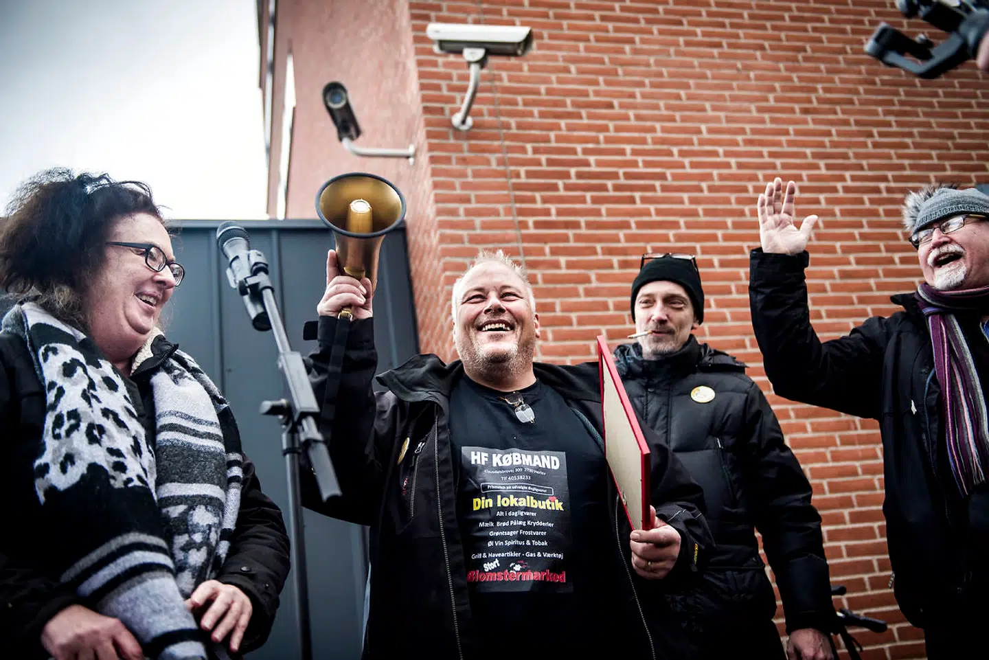 Kim Madsen, stifter og formand af Jobcentrets Ofre, blev tilkendt fleksjob i november 2018. Medlemmer fra foreningen havde arrangeret en støttedemonstraton uden for jobcentret.