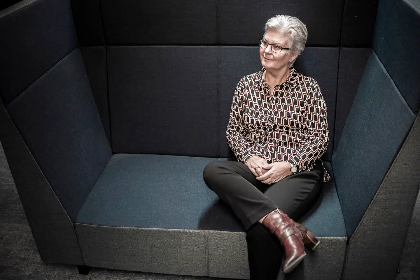 »Det er sjovere at gå på arbejde, hvis man er en del af et fællesskab, som udretter noget, og hvor alle føler, at de bidrager,« siger Lone Lundsgård, der er psykiatridirektør i OK-Fonden, der driver flere plejehjem og botilbud i Danmark.
