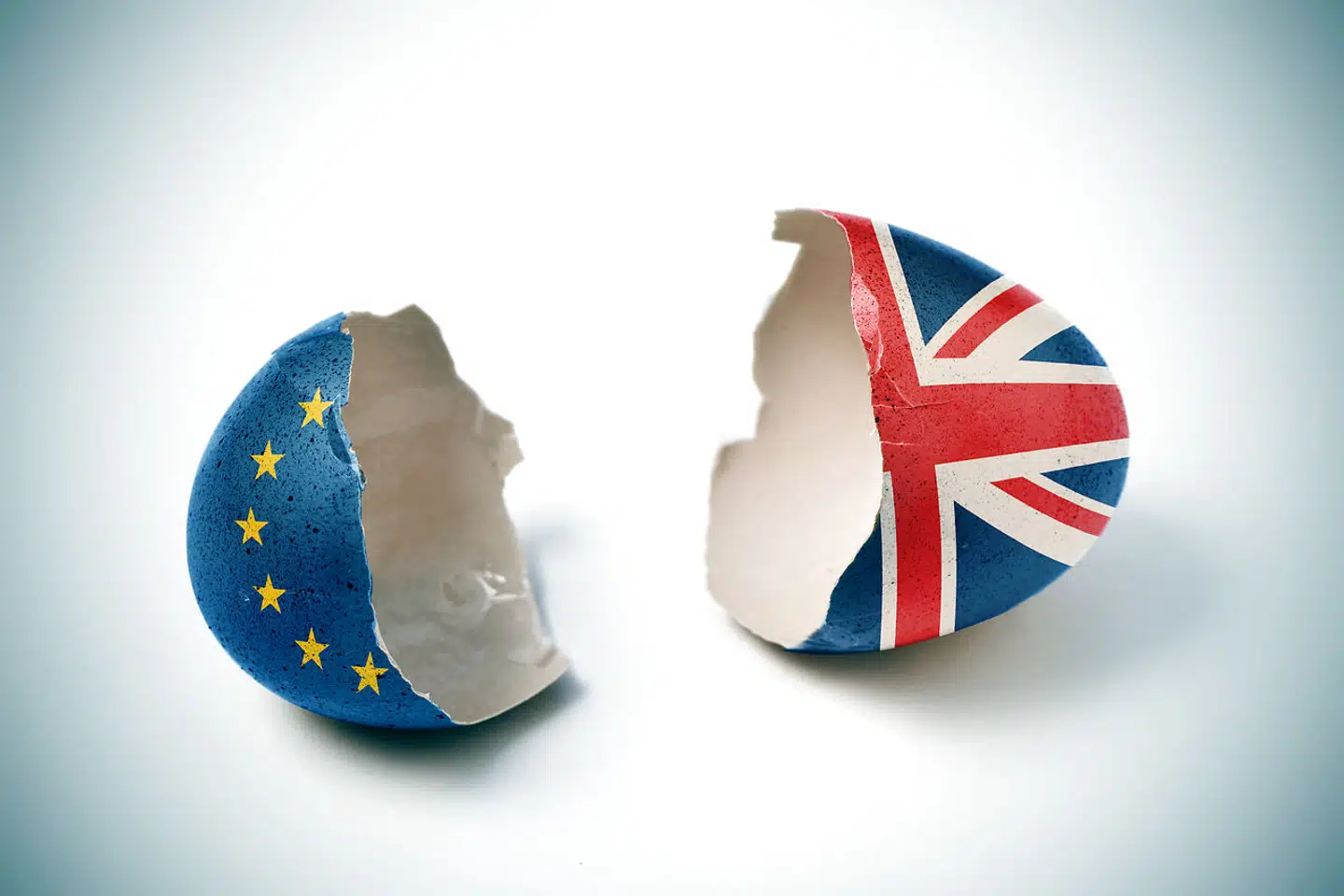 Brexit kan sammen med handelskrigen mellem Kina og USA samt virksomhedernes mangel på arbejdskraft lægge en dæmper på virksomhedernes vækst i overskuddet i 2018, mener både Dansk Erhverv og FSR-Danske Revisorer