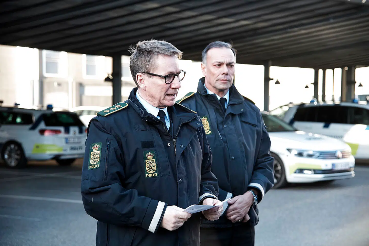 Odense: Pressemøde ang tog ulykke på storebælt på Odese Politigaard. Fra v er det Politidirektør Arne Gram og chef politi inspektør Lars Bramhøj. Foto: Robert Wengler