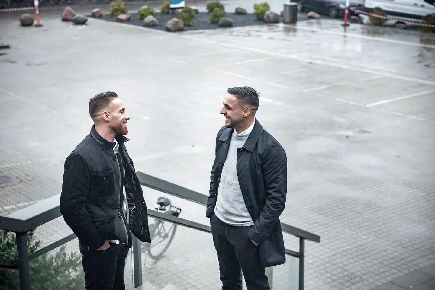 De to iværksættere bag Plot besøger her en af deres seneste samarbejdspartnere, DGI-Byen. »Vi tænker konstant over, hvordan man kan gøre noget smartere, og udnytte de ressourcer, man har, bedre.«