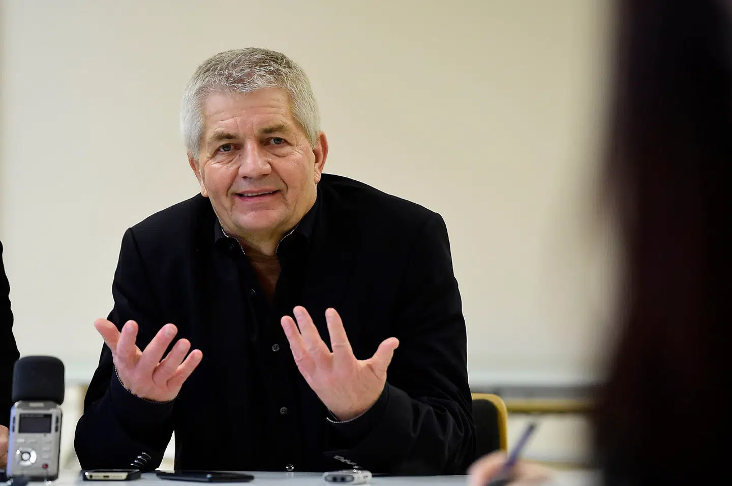 Roland Jahn er leder af Stasi-arkiverne. I 2019 skal Forbundsdagen vedtage en plan for, hvad der skal ske med det gamle arkiv, som blandt andet indebærer, at arkivet skal overføres til det tyske rigsarkiv, og at dokumenterne skal digitaliseres.