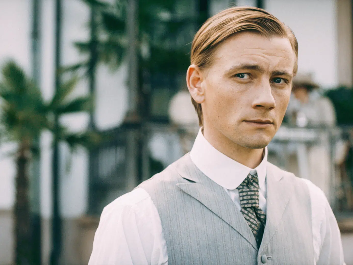 Lykke-Per i sin fineste puds og med troen på fremtiden - mens den stadig er intakt