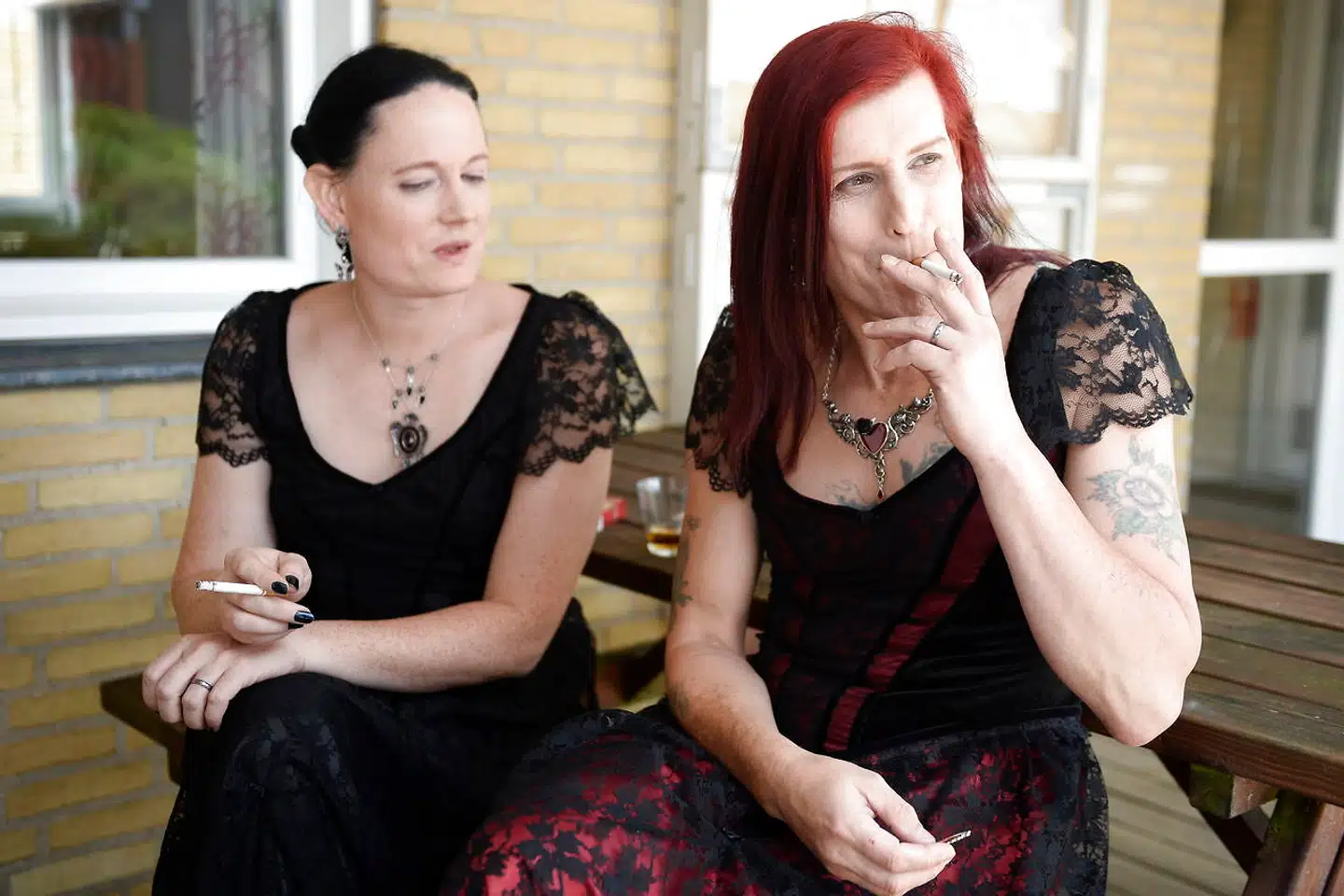 Cecillia Mundt og Isabel Storm blev i 2015 det første danske transkønnede par til at holde bryllup, men spørgsmålet om transkønnedes rettigheder er fortsat kontroversielt.