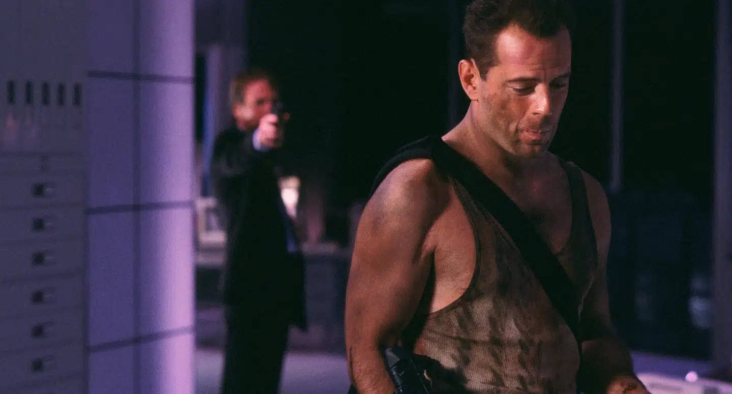 Alan Rickman spolerer julestemningen for Bruce Willis i den første »Die Hard«-film.