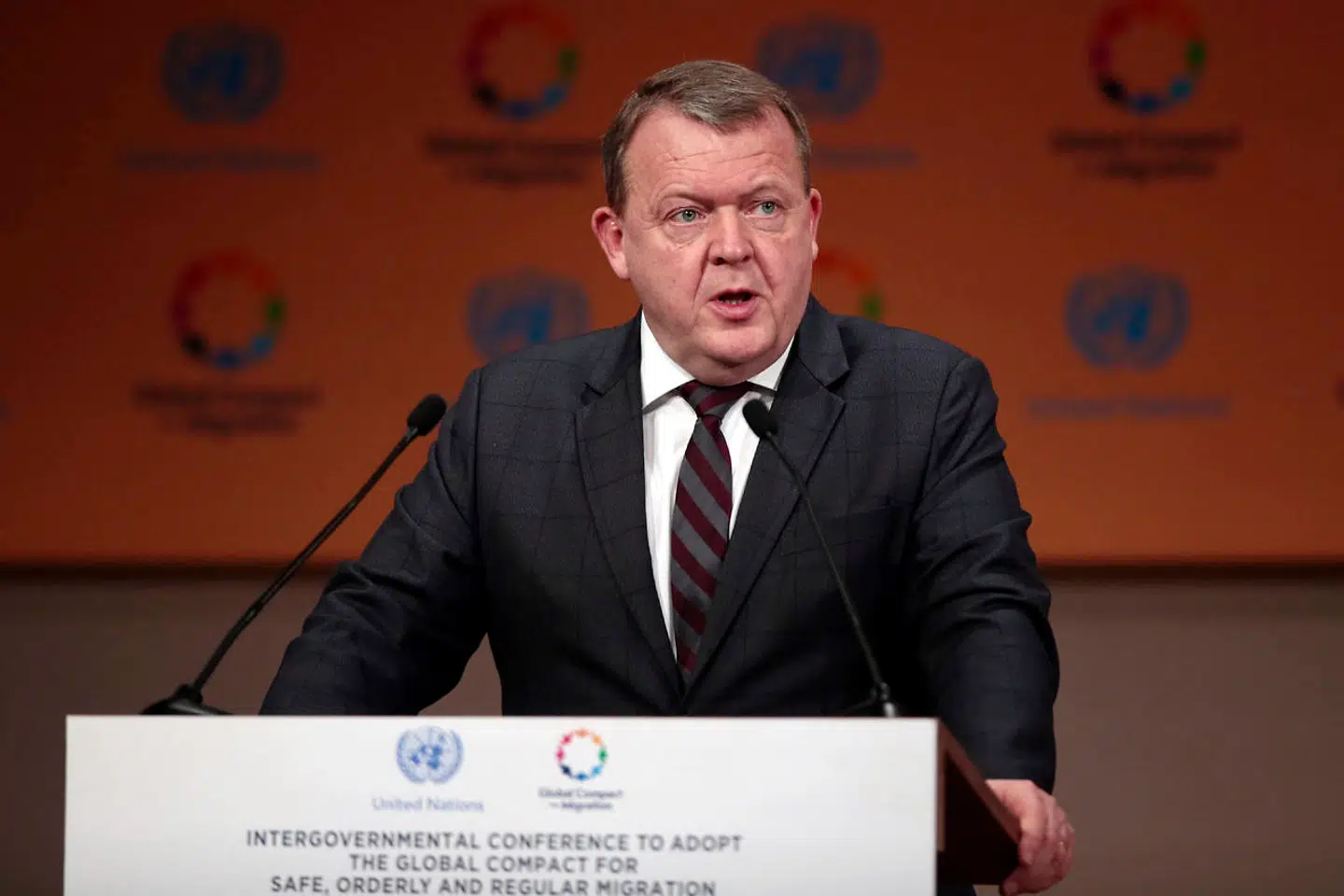 Da statsminister Lars Løkke Rasmussen (V) blev spurgt, hvorfor han var taget til Marokko, svarede han: »For at sige det ligeud: Fordi jeg tror, jeg er den, der er bedst til at gøre det og få sat de her ting på plads.«