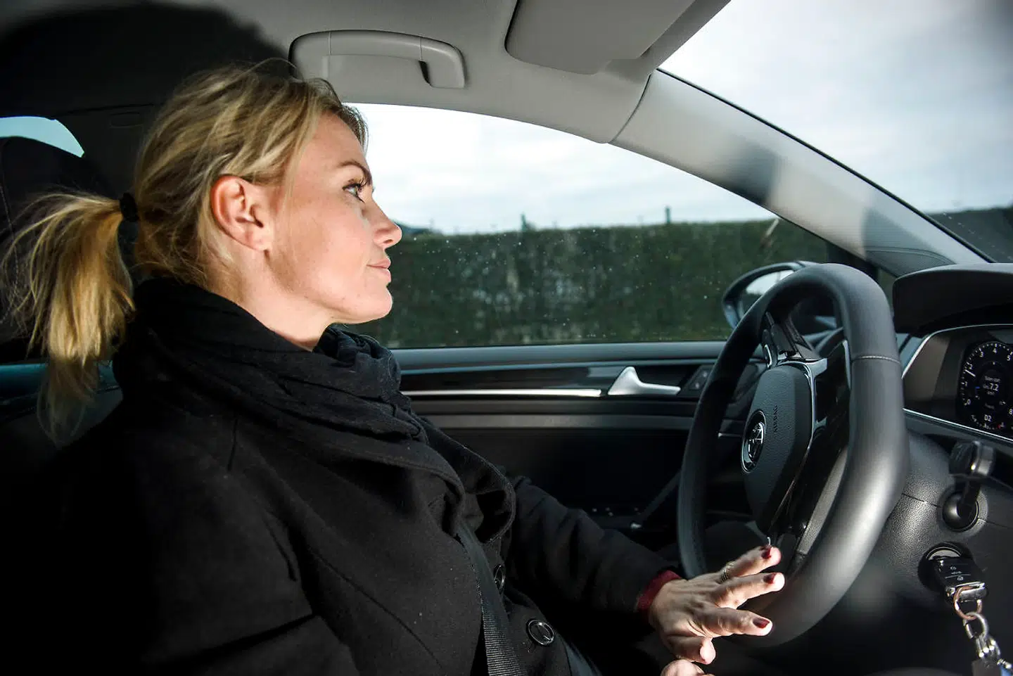 »Jeg har ikke tænkt mig at skifte bil hver måned, men det kan man jo gøre,« siger Desireé Rose.