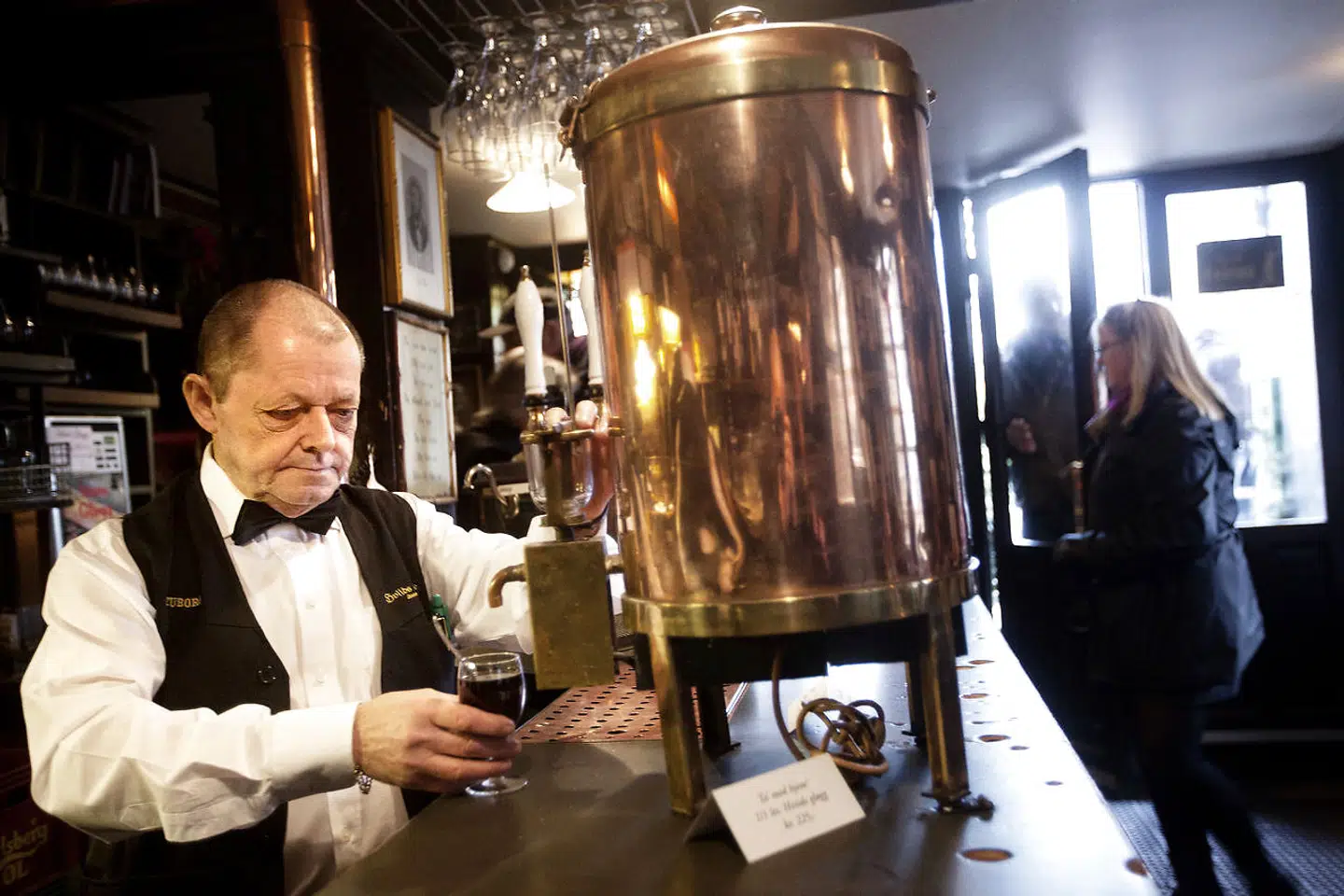 Hviids Vinstue på Kongens Nytorv er kendt viden om for sin gløgg.