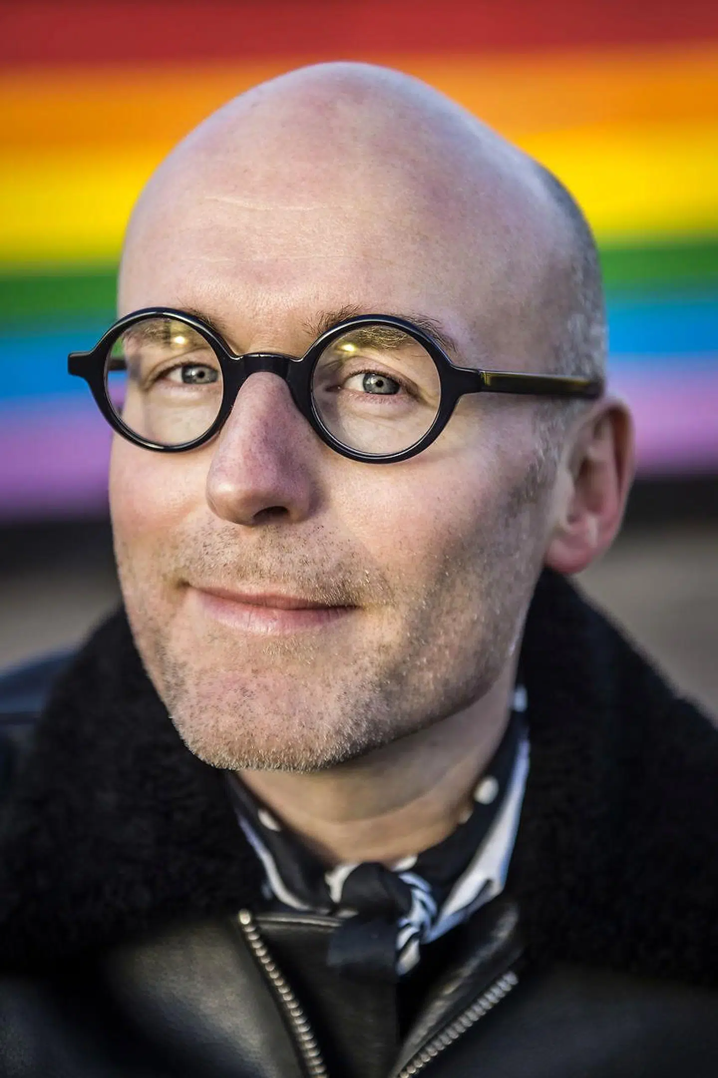 »Jeg er ikke så glad for området omkring Nørrebro Station. Jeg boede der i slutningen af halvfemserne. Dengang var det et meget hårdt kvarter. Hvis man skilte sig for meget ud - især som homo - var det ikke et rart sted at være.«