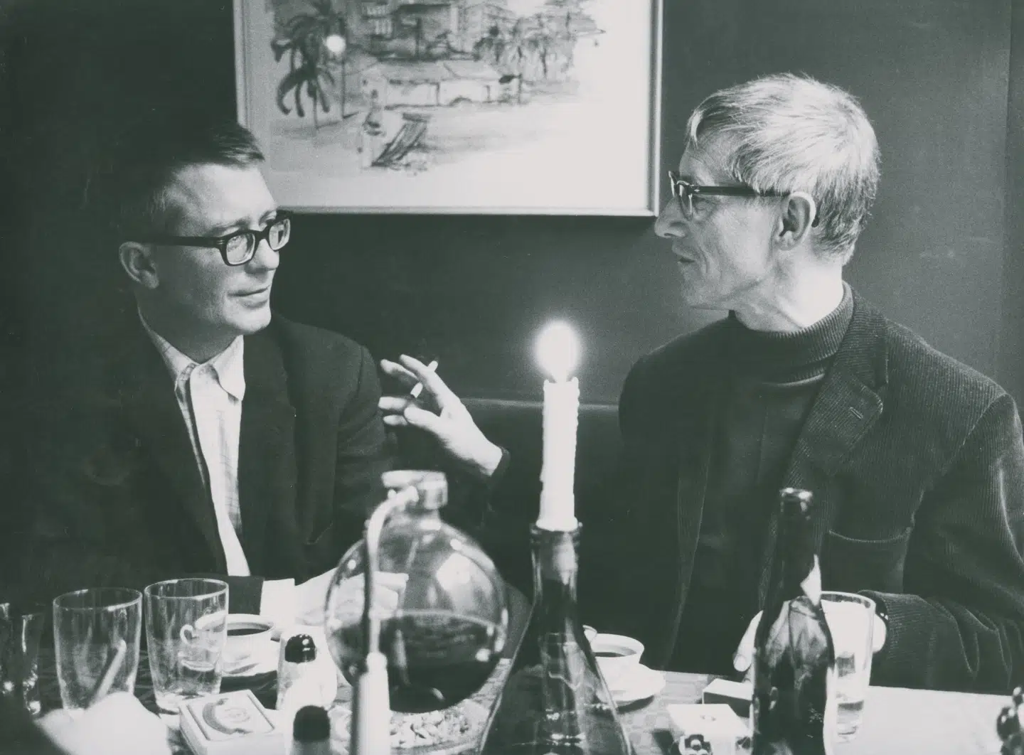 Benny Andersen og Halfdan Rasmussen ved frokostbordet u.å