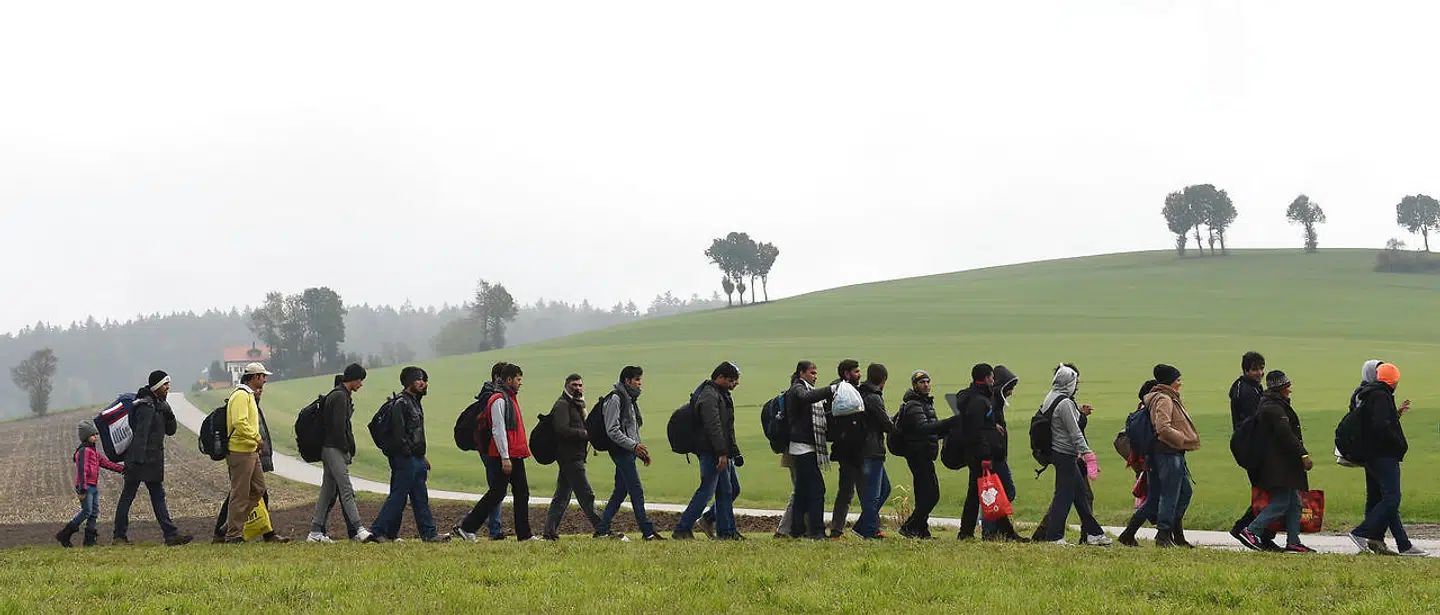 Flygtninge- og indvandringspolitikken er fortsat et tema, der splitter EU-landene. Men nu er Tyskland og Frankrig villige til at udsætte diskussionen om en fast omfordeling af flygtninge.