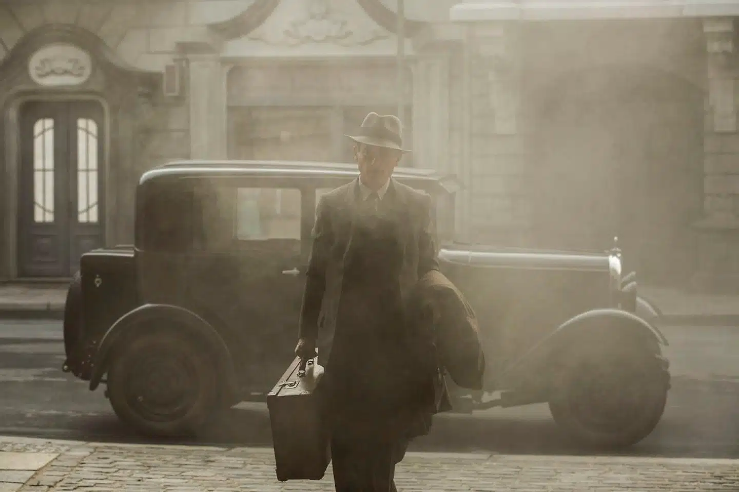 Salget af biler i Tyskland voksede hele 250 procent i perioden fra 1920 til 1925 - et sikkert tegn på optimisme og opgang i almindelighed. Foto fra »Babylon Berlin«