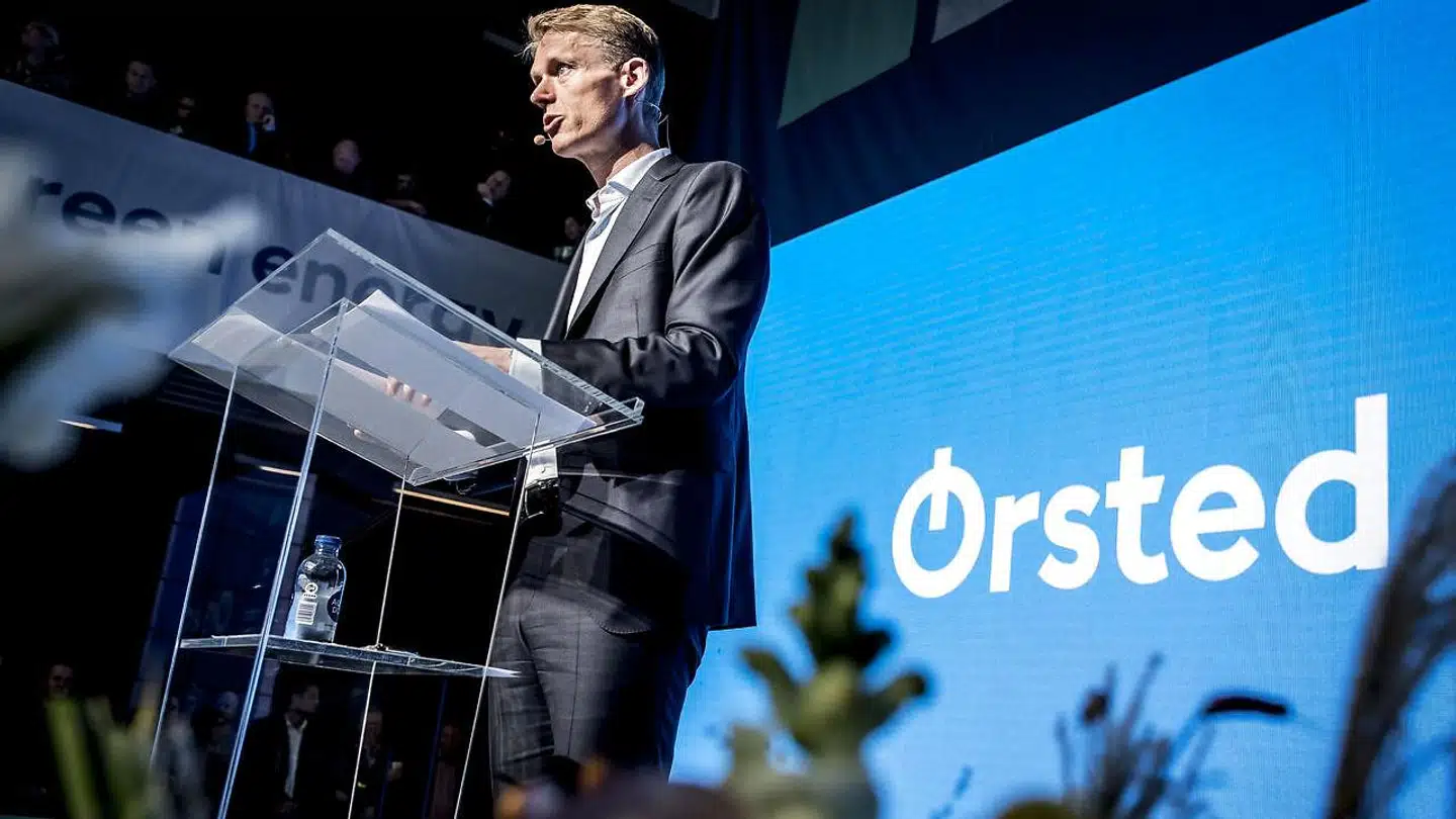 Administrerende direktør i Ørsted, Henrik Poulsen, vil fokusere på havvindmøller og sælge sin danske elforretning Radius for at skaffe kapital til de globale ambitioner.