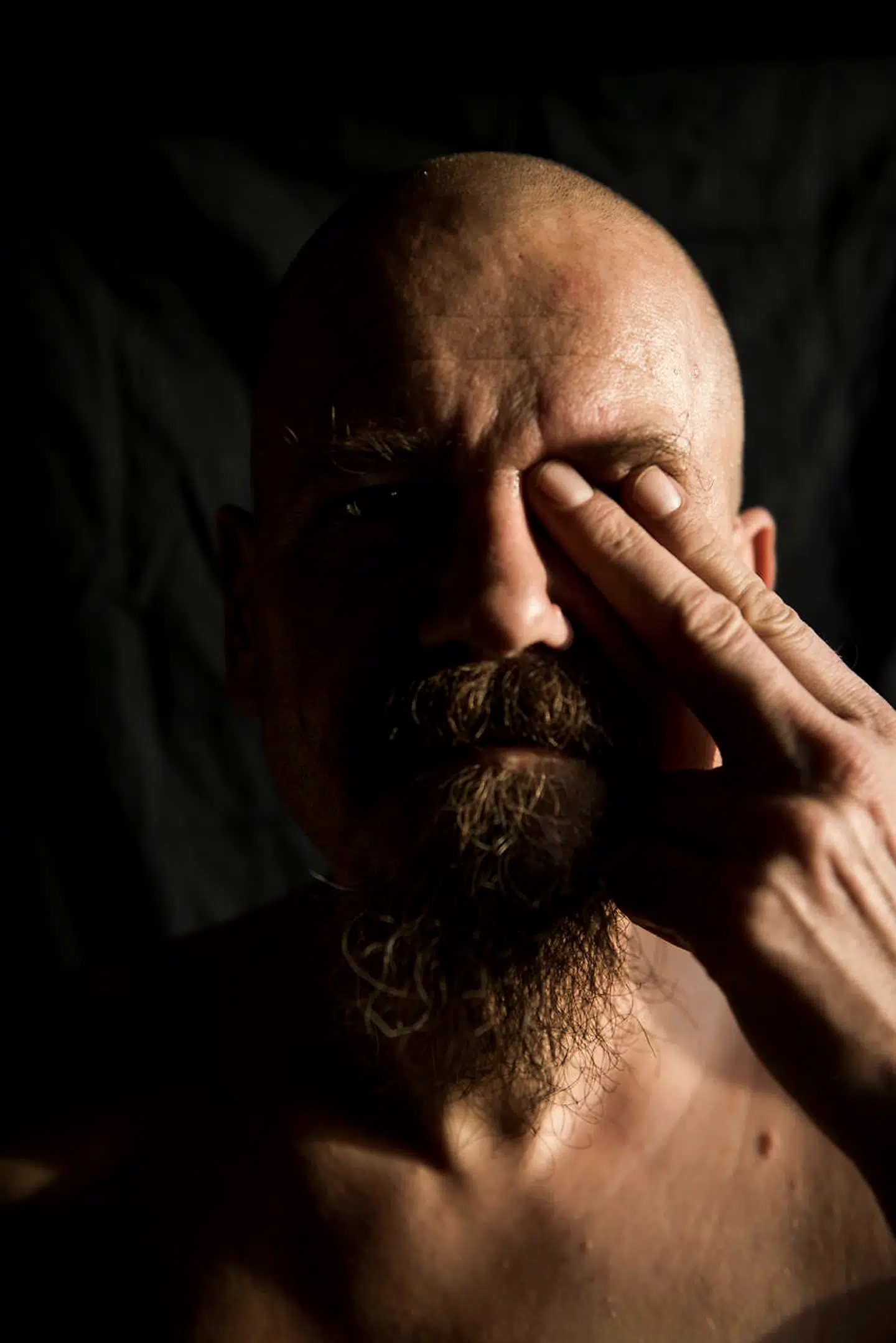 »Når jeg var i Norge, ville jeg gerne være dansker, i Danmark ville jeg gerne være nordmand – og ligemeget hvor jeg var, ville jeg gerne være i Grønland.«