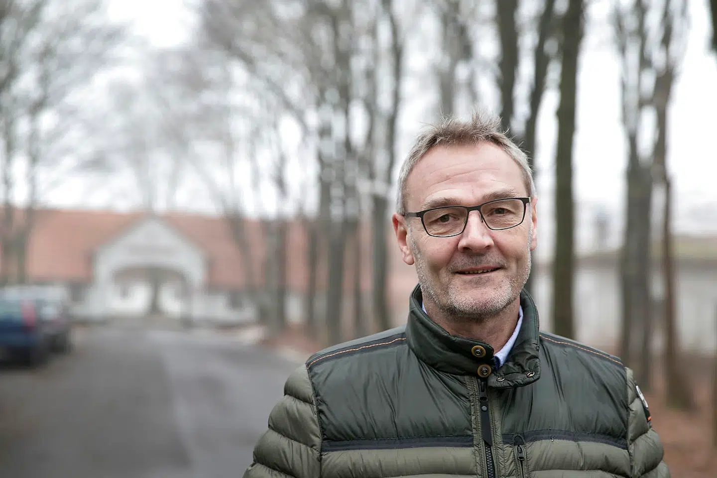 Peter Sneftrup var chef for Udrejsecenter Kærshovedgård i 2017. Han fortæller, at mange udlændinge på Kærshovedgård er ligeglade med kravet om, at de skal opholde sig på centret.