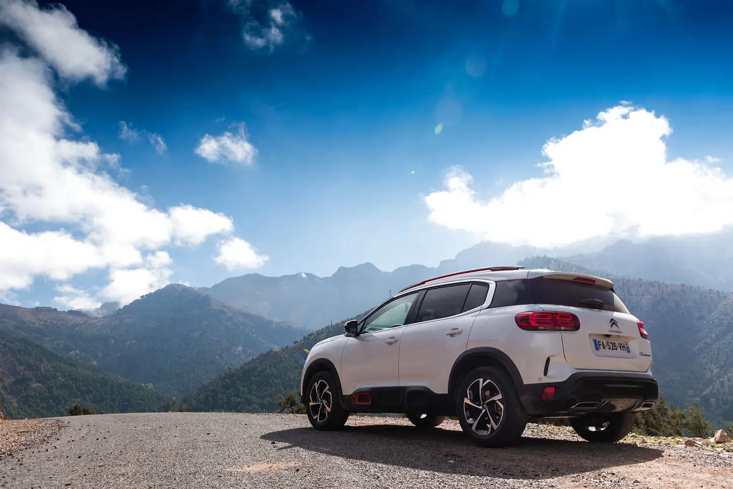 Med et bagagerum på 520-770 liter (afhængigt af om om bagsædet er kørt frem eller tilbage) appelerer C5 Aircross også til MPV-kunderne, der kører rummelige familiebusser.