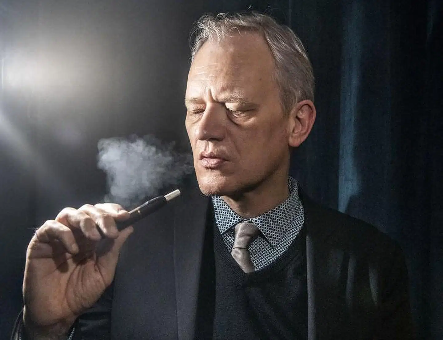 Philip Morris åbner butik i Klosterstæde i København med IQOS cigaretter. Indvendigt kan jeg næsten ikke tøjle min begejstring – har jeg fundet den hellige gral, som jeg har brugt det meste af mit voksne liv på at finde: en mirakuløs cigaret, der ikke skader?