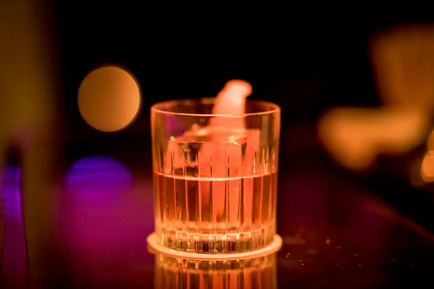 Smoked Bone Marrow Old Fashioned. Jep, der var benmarv i - og det smagte lidt af Creme brulee