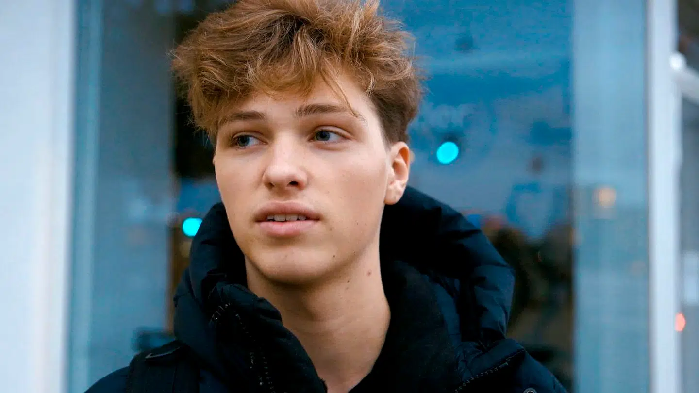 Oscar Bjerrehuus insisterer i modsætning til sine forældre på at få sin studentereksamen i hus.