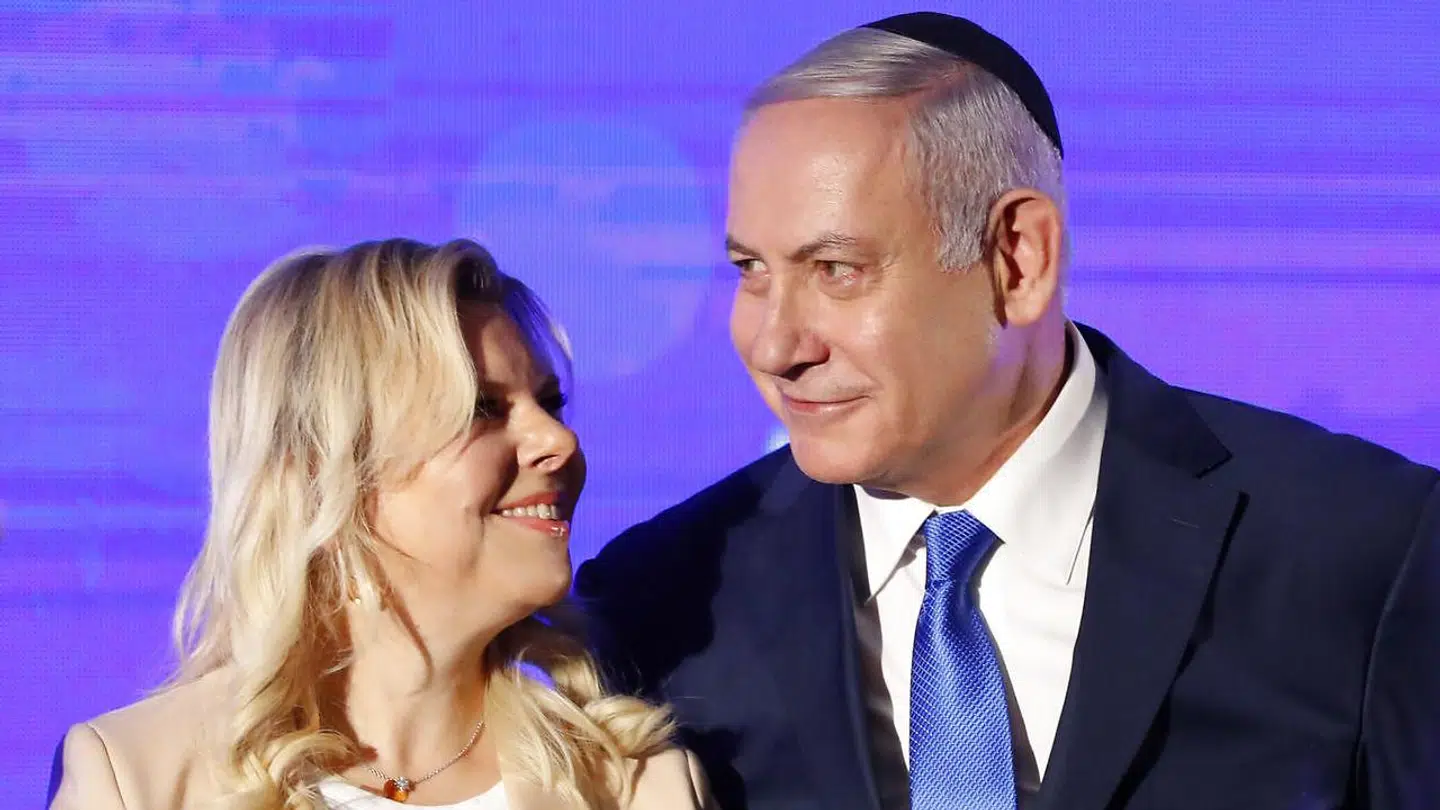 Israels premierminister Benjamin Netanyahu og hans kone Sara ved starten af den jødiske lysfest Hanukkah, den 2. december 2018.