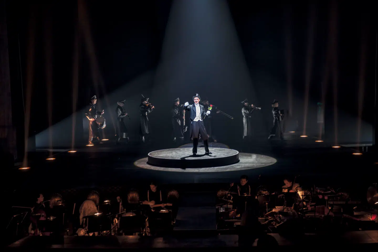 »Cabaret« i 2015 er den seneste musicalopsætning på Det Konbgelige Teater. Nu vil teaterchef Kasper Holten satse mere på genren som led i bestræbelserne på at trække 100.000 flere publikummer i teatret.