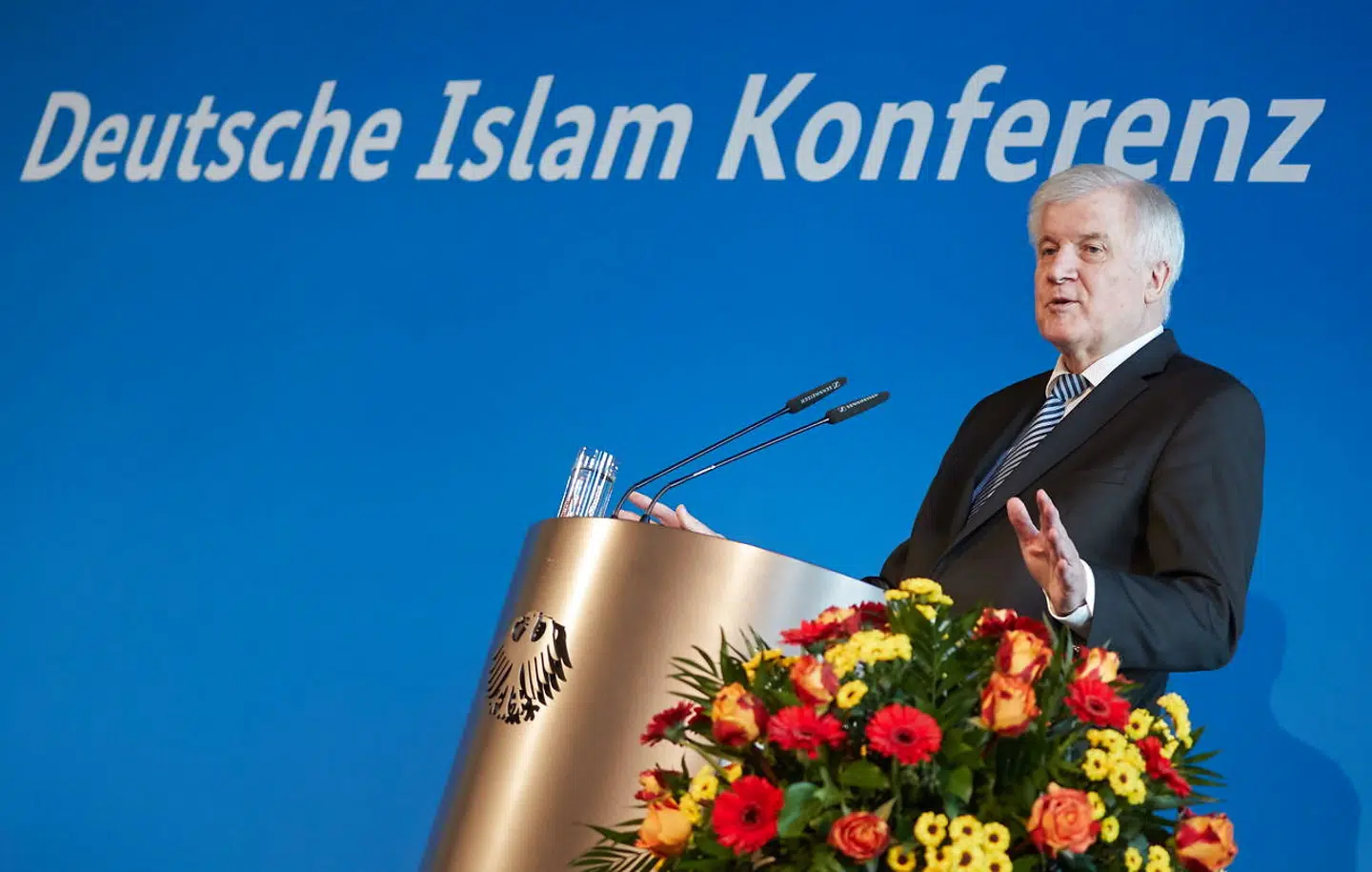 Det har trukket store overskrifter i Tyskland, at der på den store islamkonference den 28. november blev serveret blodpølse. Arrangøren af konferencen er Horst Seehofers (CSU) indenrigsministerium.