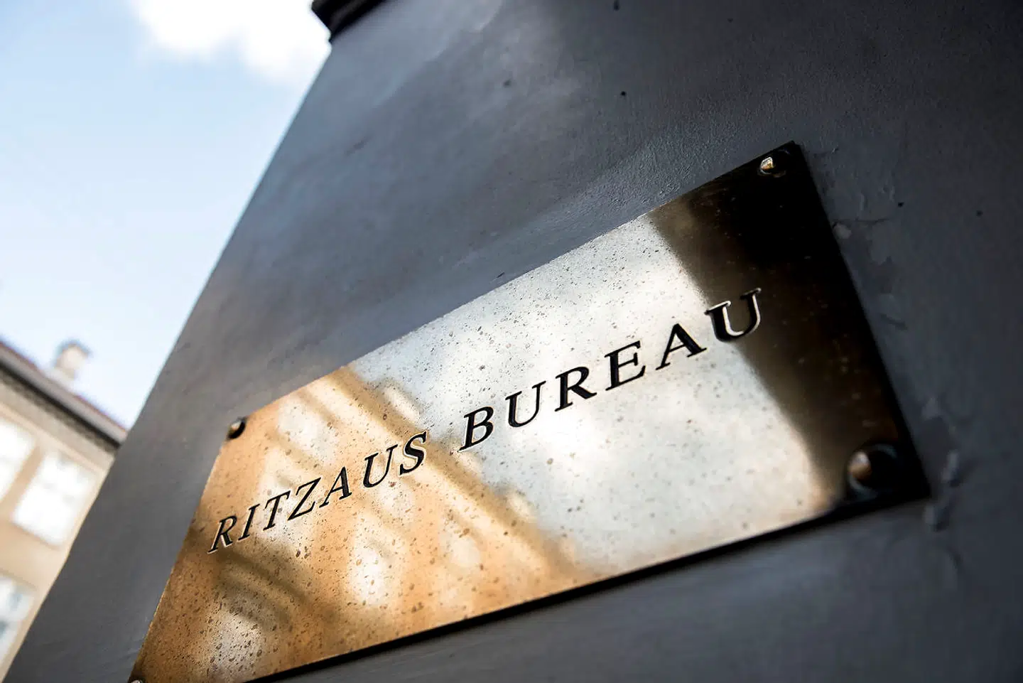 Ritzaus Bureau erkender at have været inde i systemet, men afviser at have foretaget industrispionage.