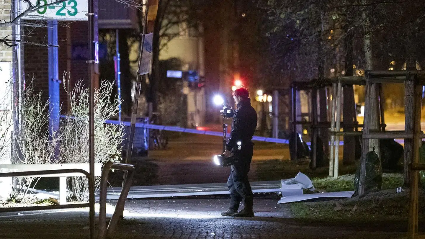 Politiet er til stede med bombespecialister og kriminalteknikere i Malmøs Lantmannagata.