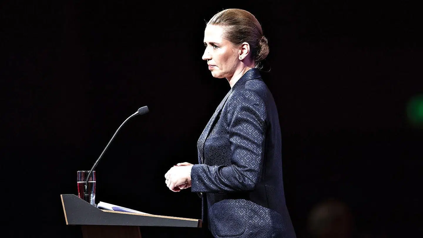 S-formand Mette Frederiksen og Socialdemokratiet begrunder blandt andet et nyt udspil om at øge skatten på formuer hos den rigeste del af befolkningen med økonomisk kriminalitet og stor formue.