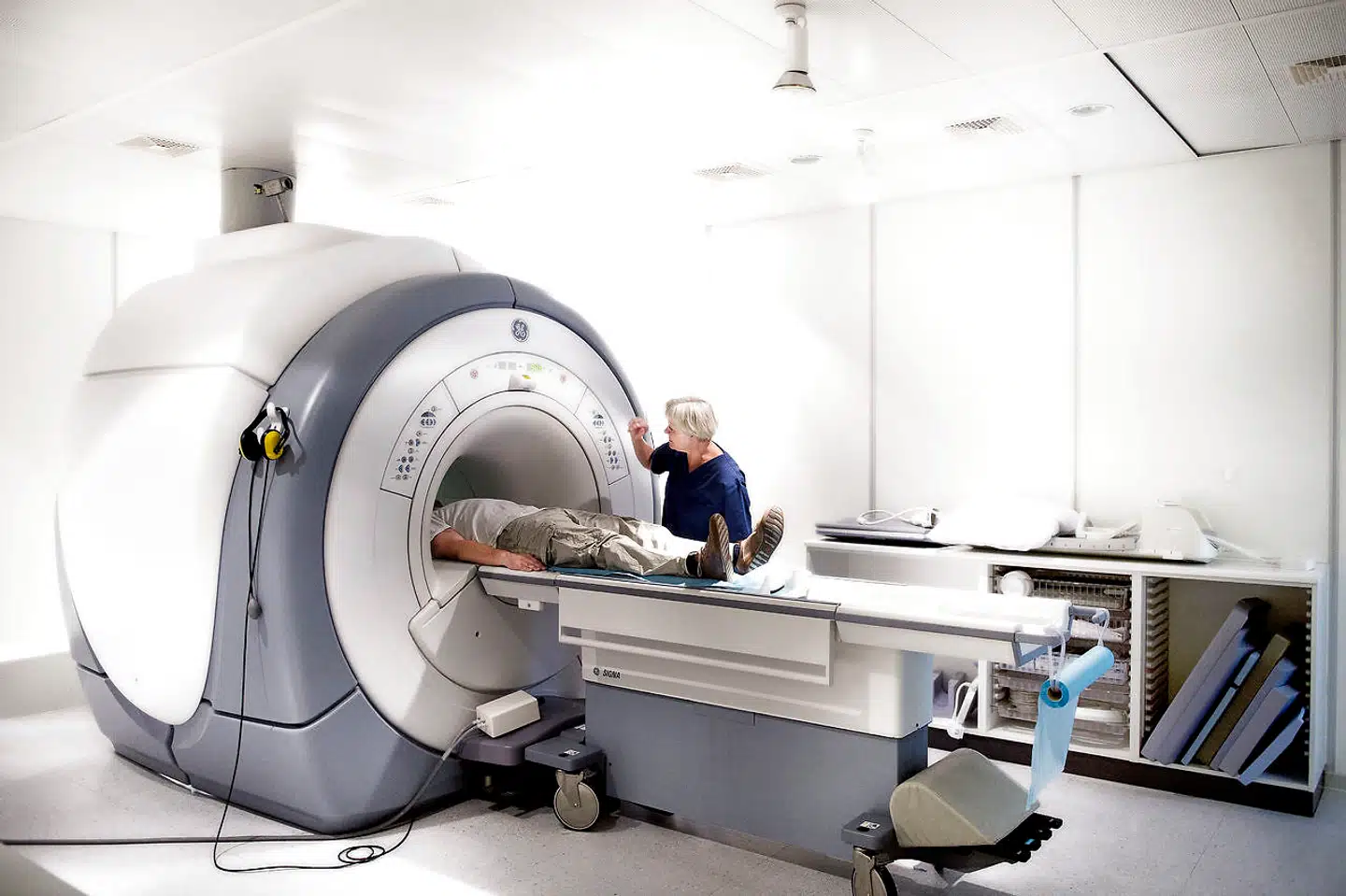 Hastigt voksende udgifter til at sende patienter på privathospitaler som Aleris-Hamlet er en væsentlig årsag til den store sparerunde i Region Sjælland. Nu viser det sig, at hjertepatienter har mødt længere ventetider på de private sygehuse end på regionens egne.