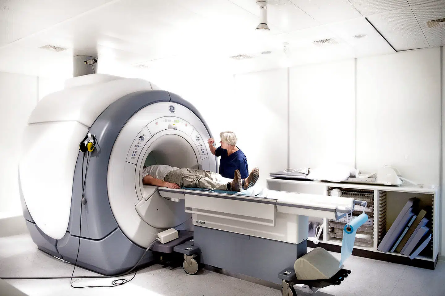 Hastigt voksende udgifter til at sende patienter på privathospitaler som Aleris-Hamlet er en væsentlig årsag til den store sparerunde i Region Sjælland. Nu viser det sig, at hjertepatienter har mødt længere ventetider på de private sygehuse end på regionens egne.