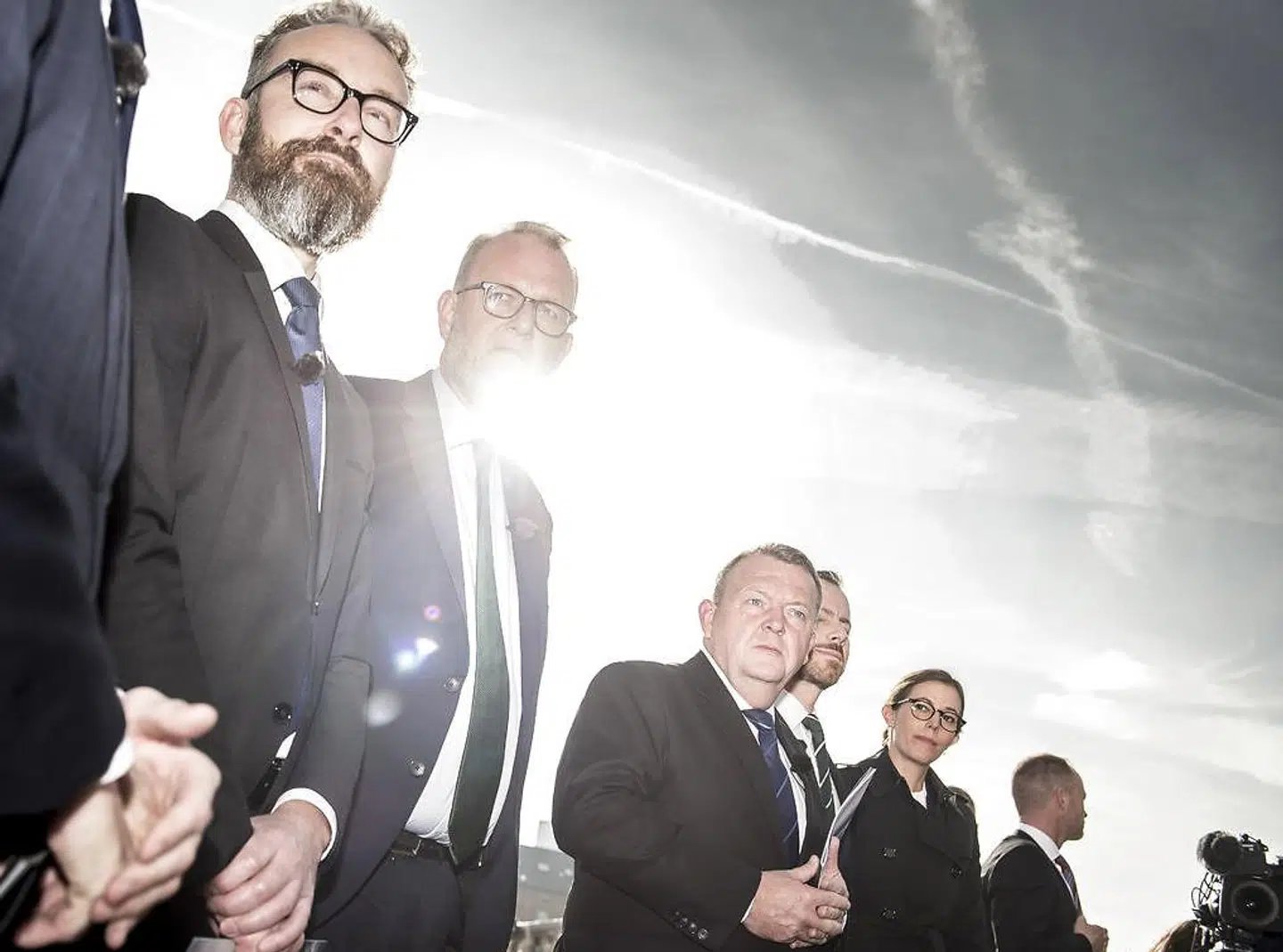 »Hvis vi slækker på vores ambitøse mål og ikke tager initiativ til nye og innovative politiske tiltag, risikerer vi at sætte vores førerposition over styr.,« skriver de fire topchefer i en kommentar. Arkivfoto fra præsentationen af regeringens klimaudspil 8. oktober i København.