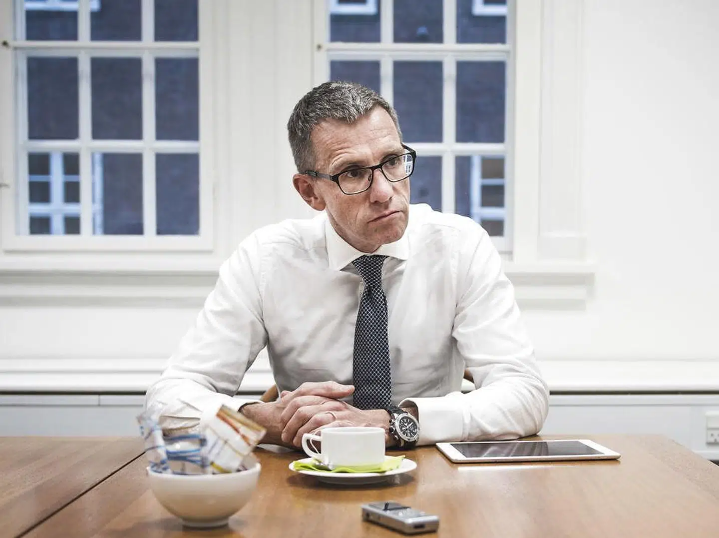 ATP-topchef Christian Hyldahl har i weekenden taget konsekvensen af, at afsløringer af forhold fra hans fortid som direktør i Nordea har fået tilliden til ham til at svinde.