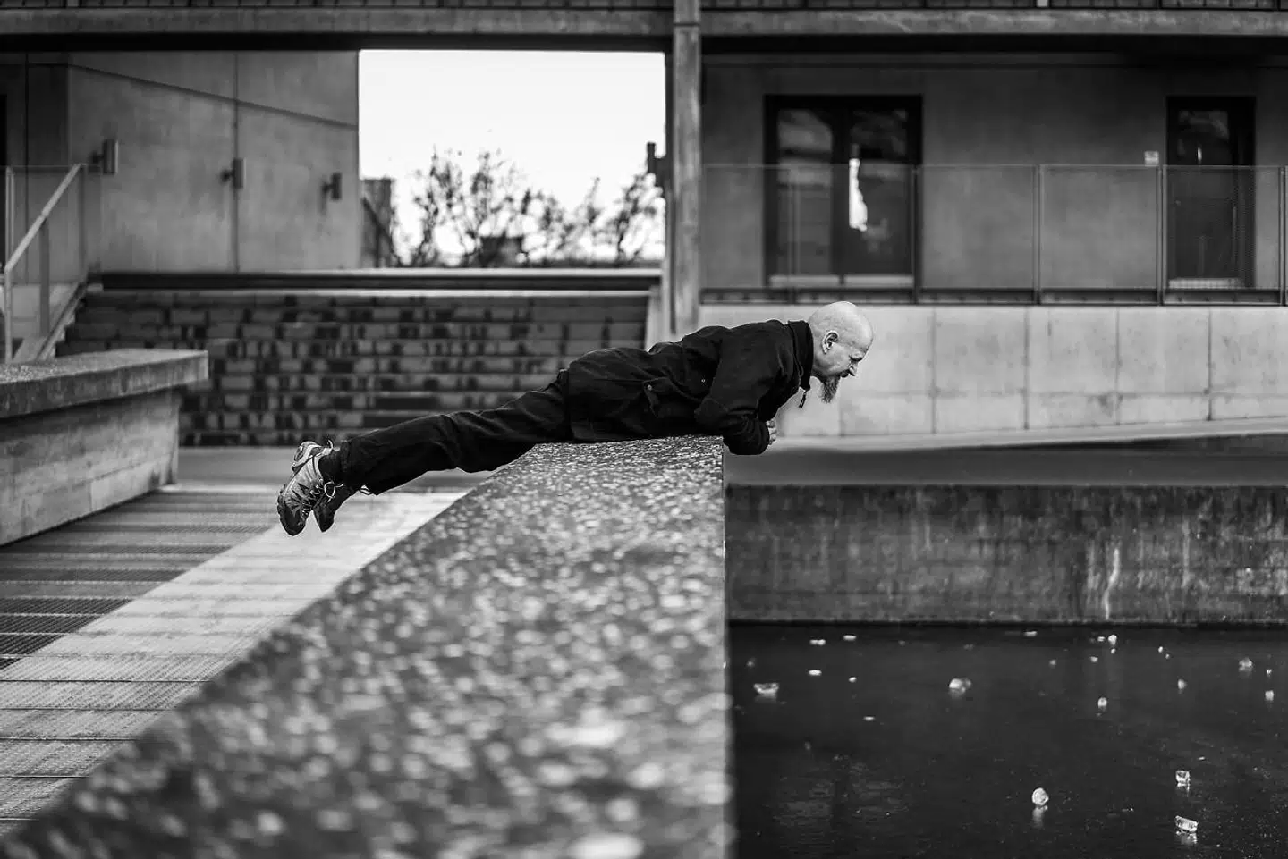 Forfatteren Kim Leine blev årets modtager af Kronprinsparrets Kulturpris. Her er han fotograferet tidligere på året i forbindelse med sin seneste roman, »Rød mand/Sort mand«.