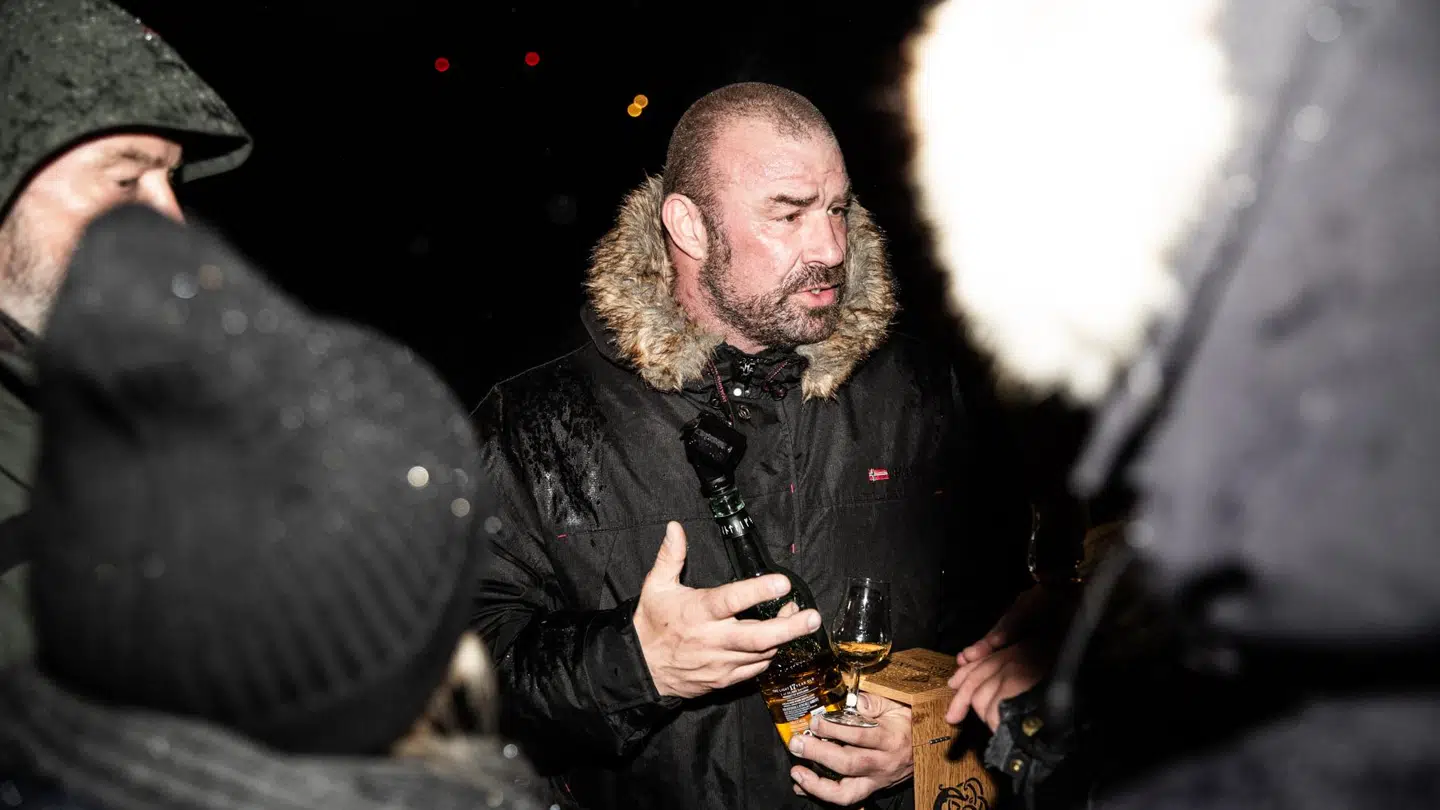 Martin Markvardsen leder os gennem verdens nordligste whiskysmagning.