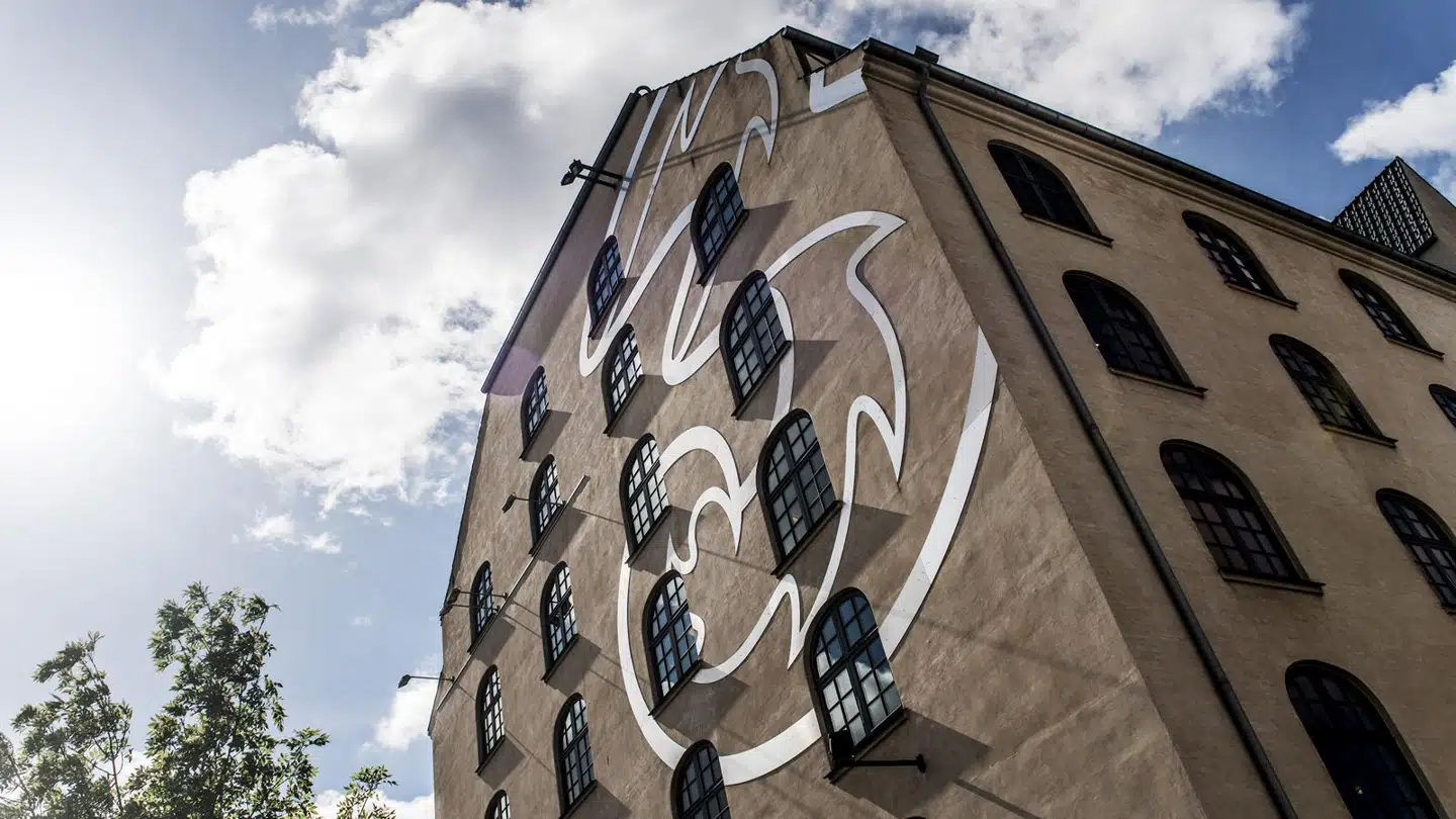 Danmarks fjerdestørste teleselskab, »3«, blev for et år siden pålagt at betale 418 millioner kroner ekstra i moms i Danmark. Nu vanker der også økonomiske øretæver i Sverige. Arkivfoto: Carsten Andersen, »3«