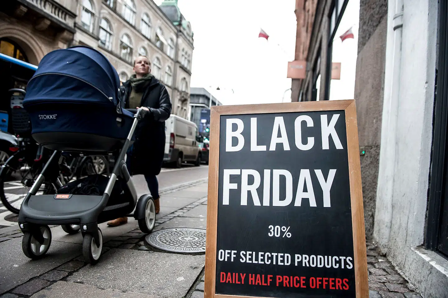 Black Friday er blevet en populær indkøbsdag for danskerne. Her er det et skilt ved Strøget i København fotograferet torsdag den 23. november 2017.