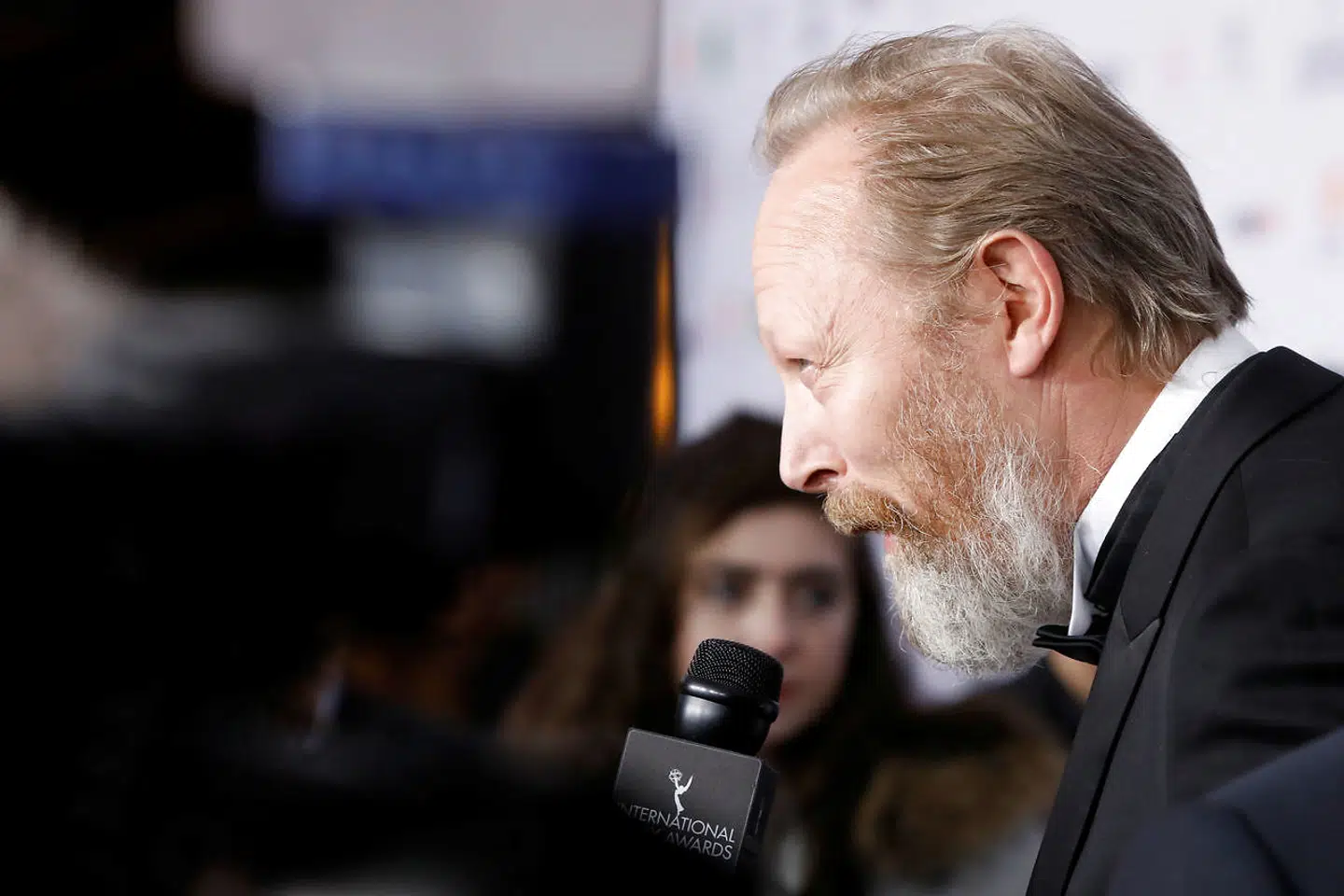 Lars Mikkelsen vandt prisen for bedste mandlige skuespiller ved Emmy Awards.