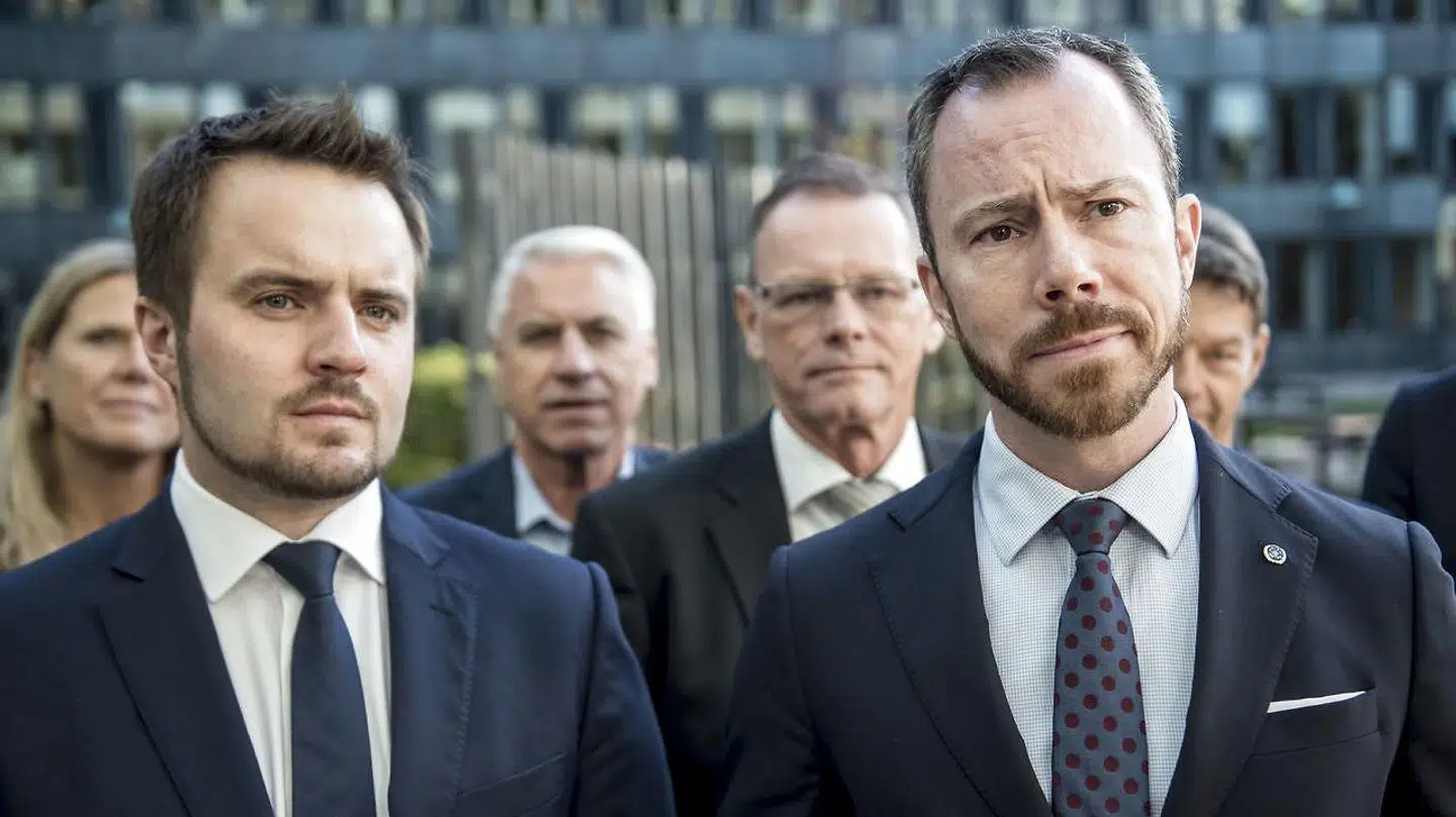 Fødevareordfører Simon Kollerup (S) vil kræve en redegørelse af miljø- og fødevareminister Jakob Ellemann-Jensen (V) for, hvordan bloggere kan stilles til ansvar for deres delinger af usande informationer.