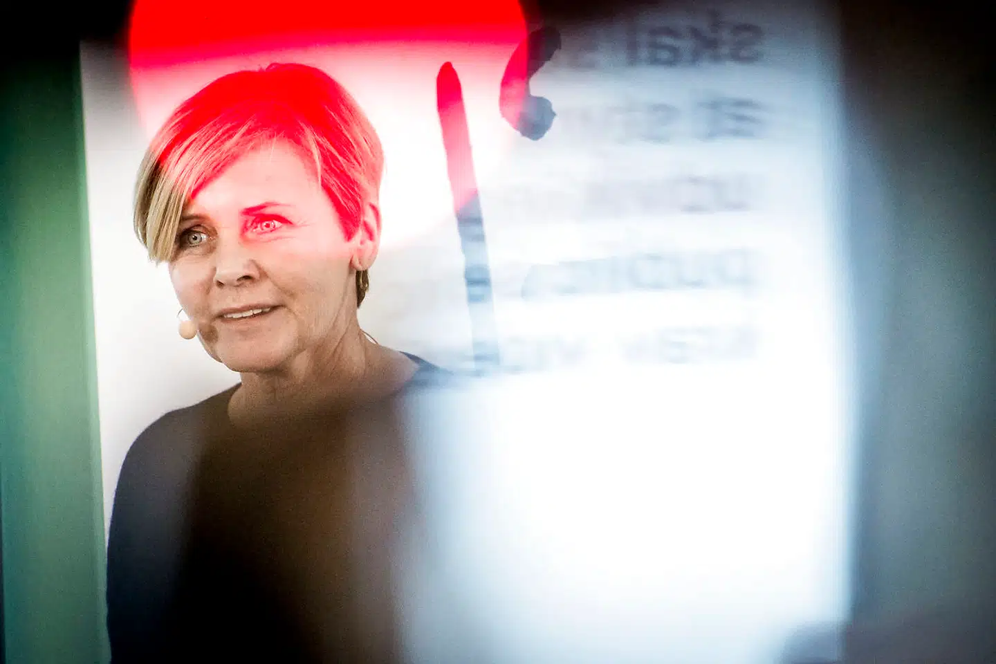 »Forfatterskolen er en selvejende institution, og den kan ikke bare komme og sige, at den gerne vil have 300-400.000 kroner til at lave en ekstern undersøgelse. Man skal i hvert fald ikke forvente, at man får dem,« udtalte Mette Bock tidligere til Berlingske.