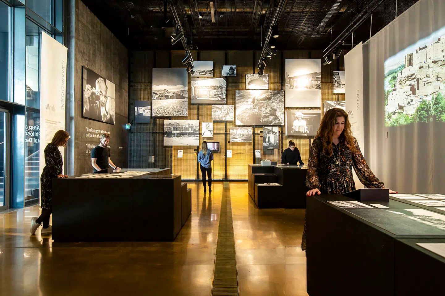 Dansk Arkitektur Centers nye lokaler i det omdiskuterede byggeri BLOX ved Københavns Havn har givet muligheder for at lave bedre udstillinger, som det er tilfældet for den nuværende fortællling om Jørn Utzon