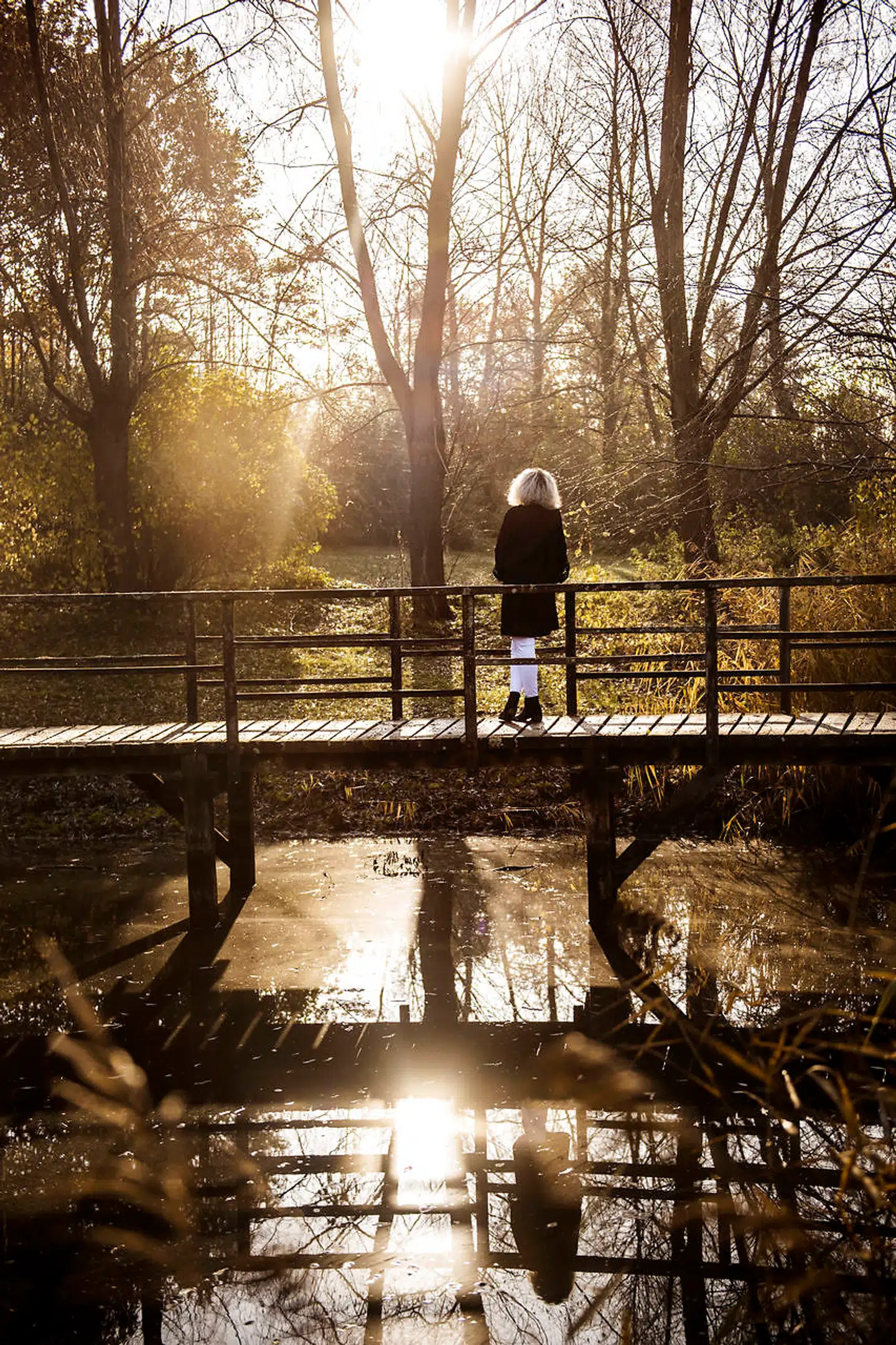 Helles søster Mette fortæller om en svær sidste tid, hvor Helle blev suget ind i et kvindefællesskab med et radikalt tankegods.