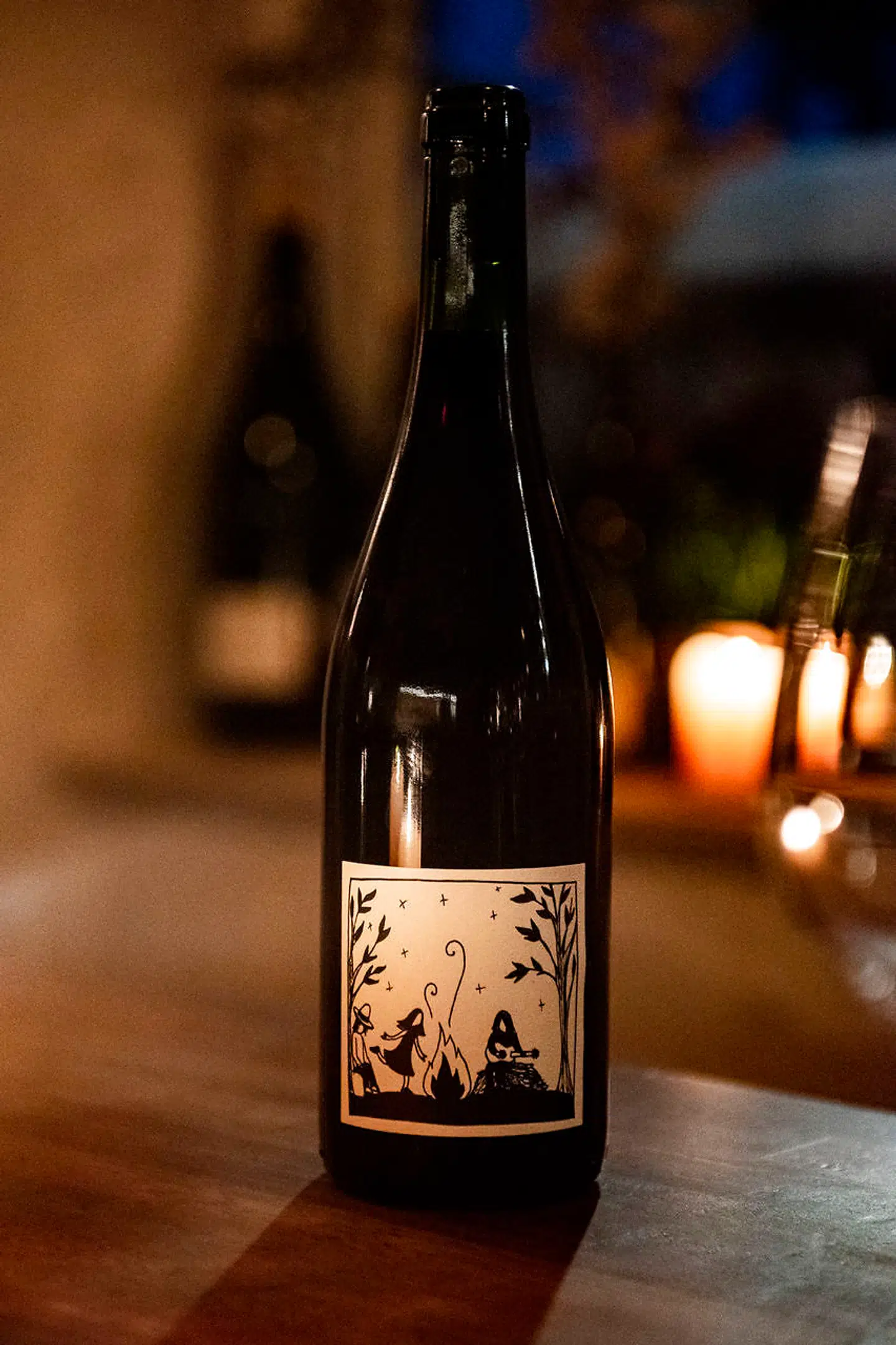 Den Vandrette. Gnomes, Gentle little folks wine.