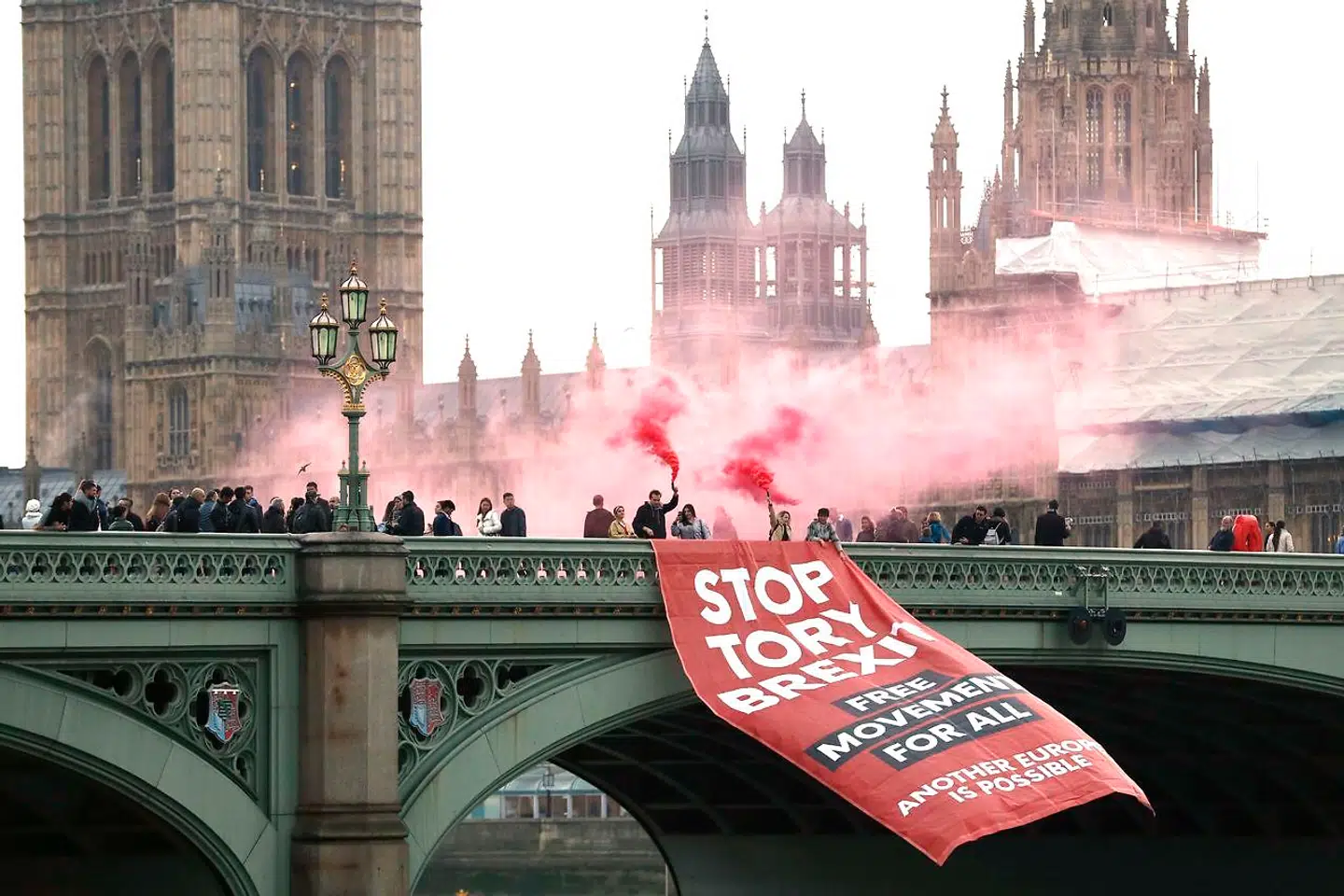 700.000 demonstranter gik i sidste måned gennem London og krævede en ny folkeafstemning om EU. Kan det blive en realitet? Muligheden er til stede – men ...