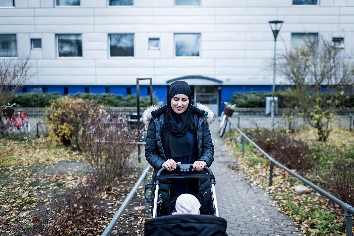 Nord- og Sydvej i Helsingør kommer snart på ghettolisten efter ønske fra byens egen borgmester. 26-årige Hala Kayed har boet i boligområdet i tre år. I øjeblikket er hun på barsel.