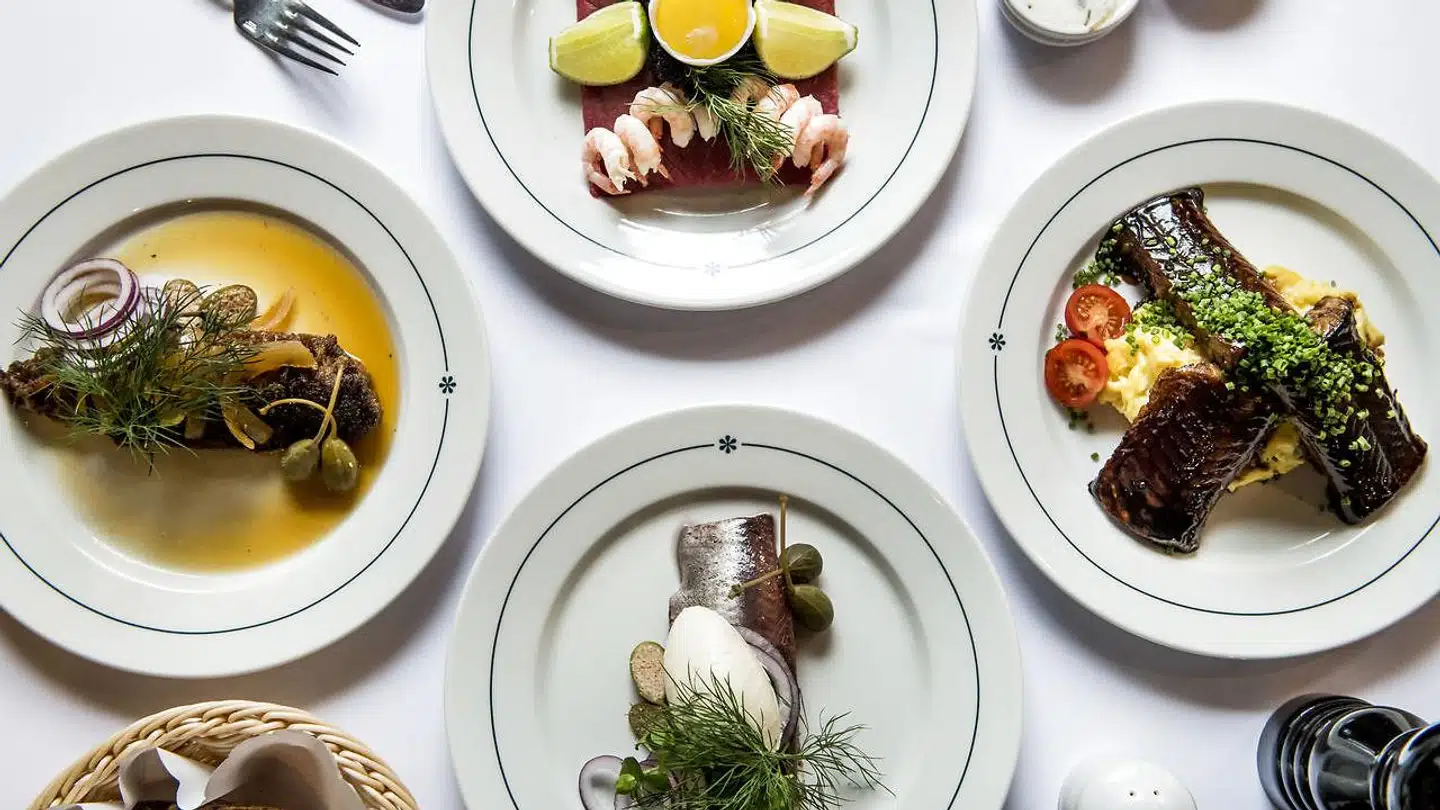 Restaurant Schønnemann er stadig en af byens stærkeste smørrebrødsbastioner.