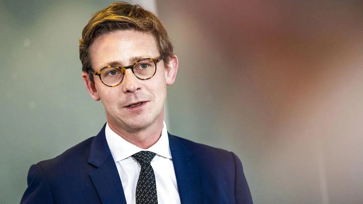 »Man skal ikke kunne meget andet end at lægge to og to sammen for at regne sig frem til, at det kan blive et problem at foretage en undersøgelse, hvis man har rådgivet dem, der er mistænkt for svindel,« siger skatteminister Karsten Lauritzen.